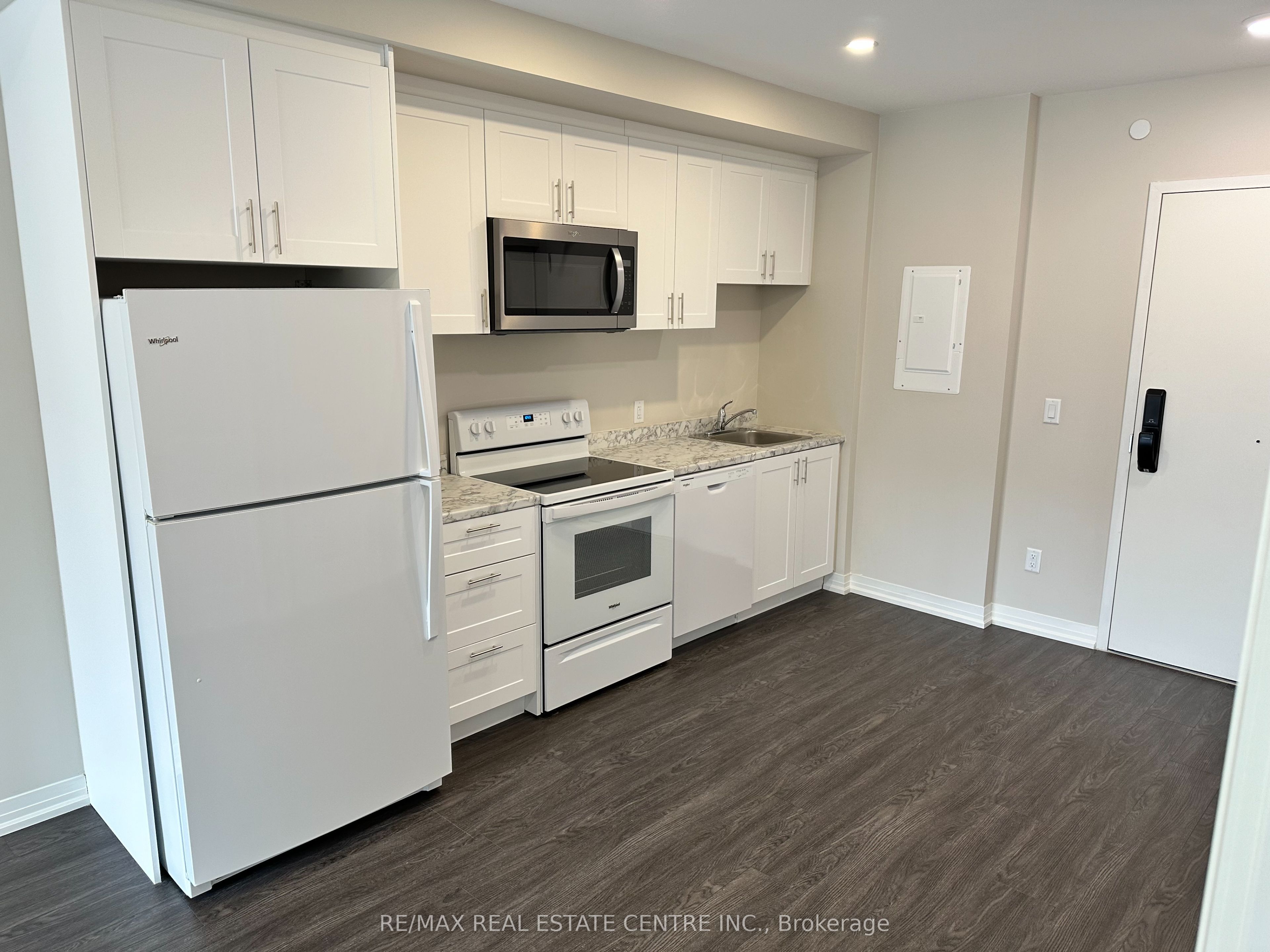 50 Herrick Avenue 243 Property Photo 22