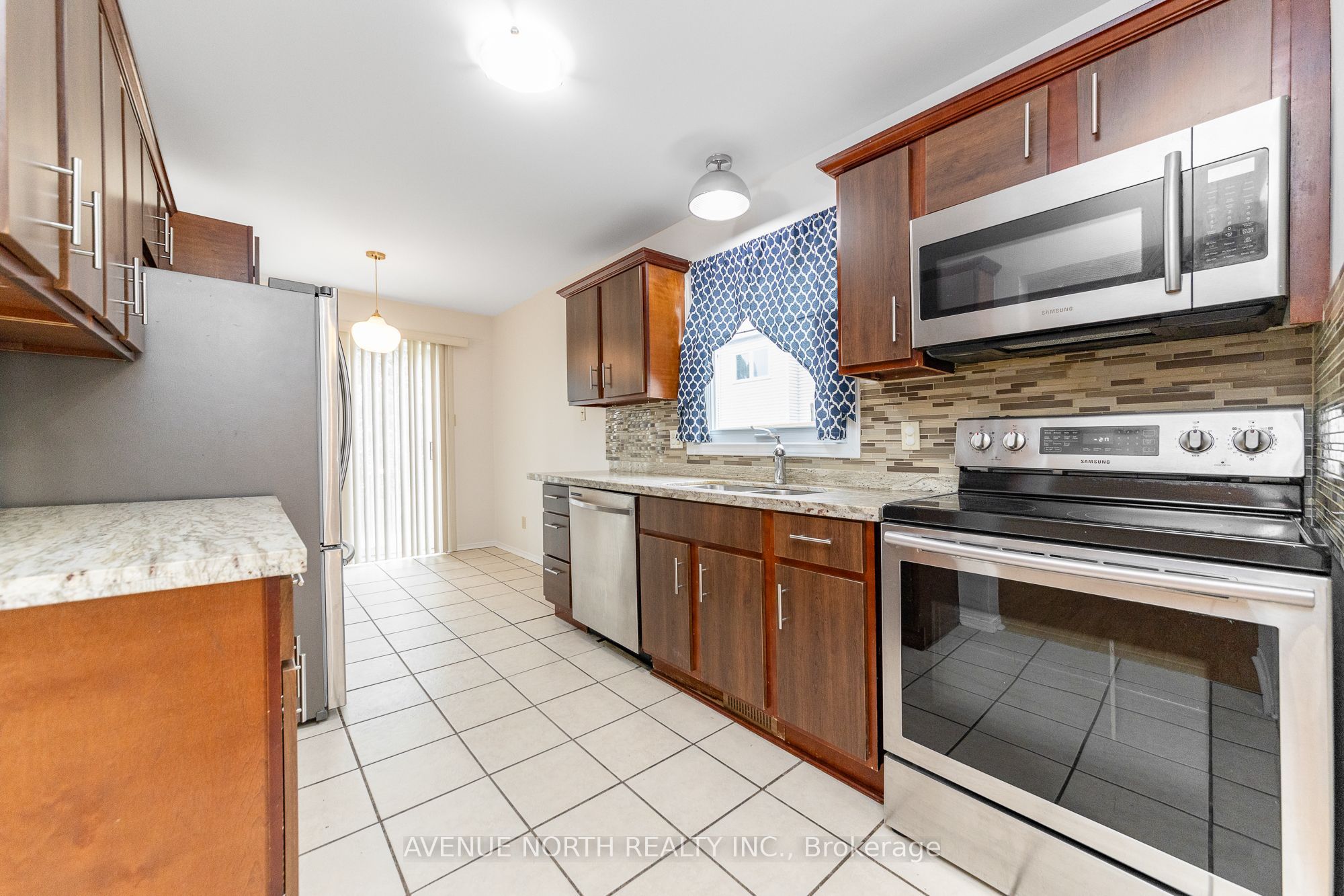861 Karsh Drive Property Photo 12