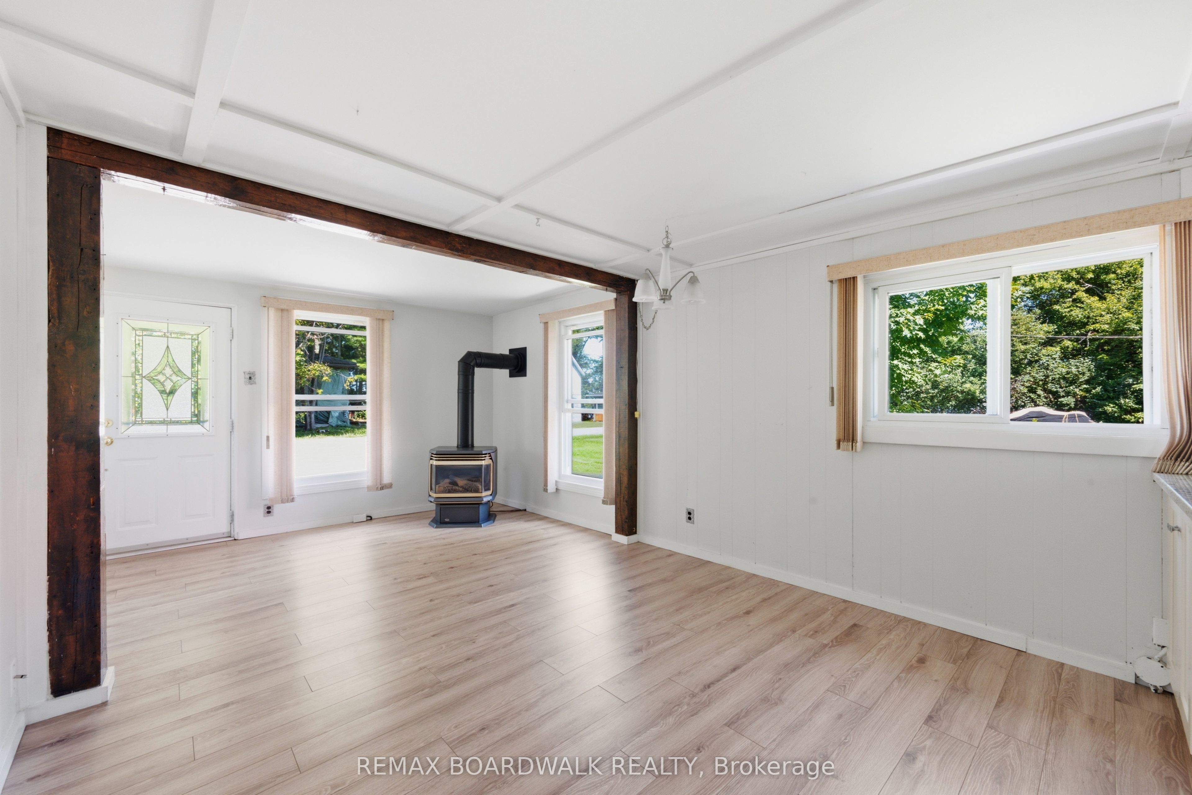 264 Birch Avenue Property Photo 6