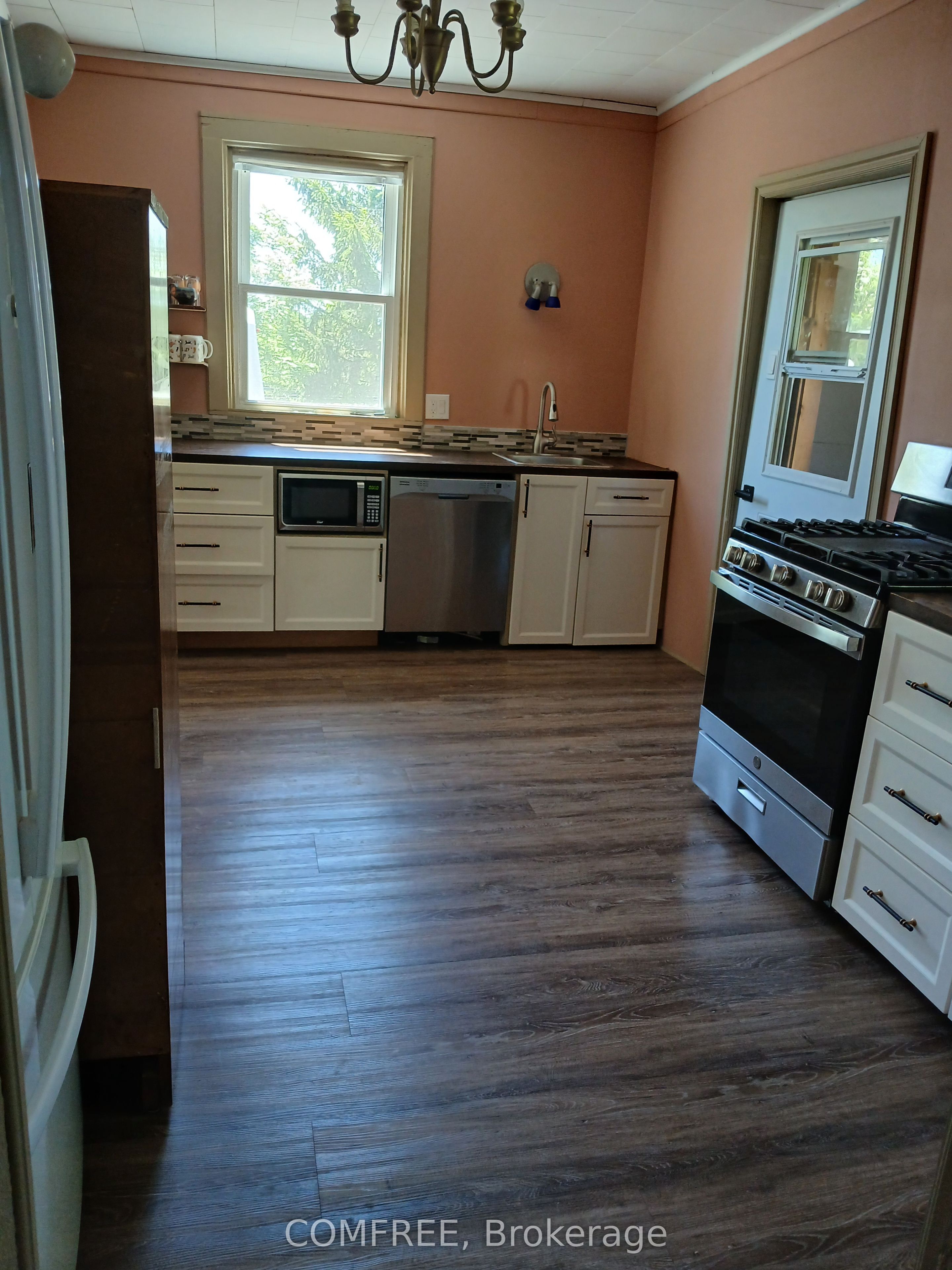 2 Miller Street Property Photo 8