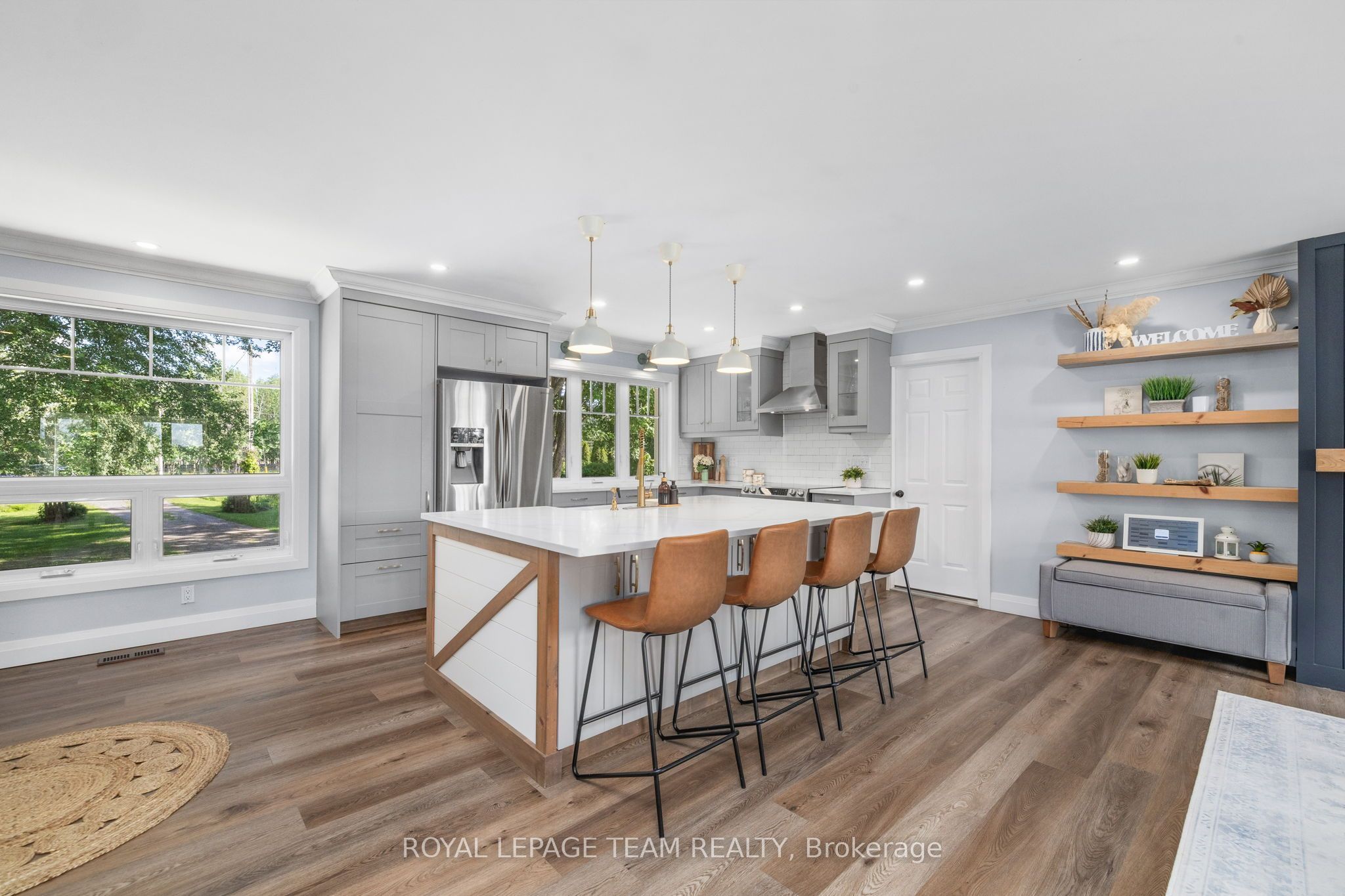 1683 River Road Property Photo 13