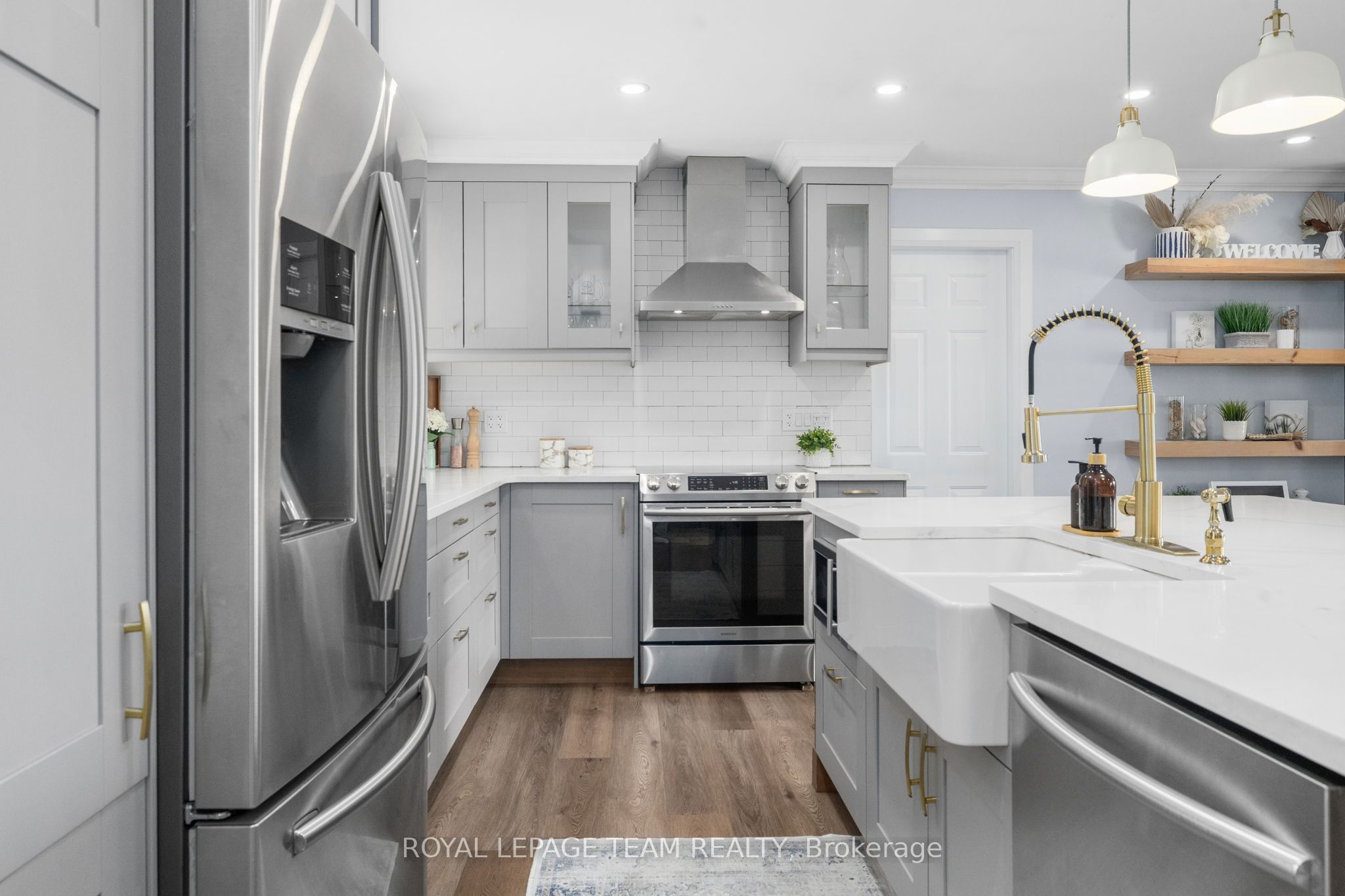 1683 River Road Property Photo 15