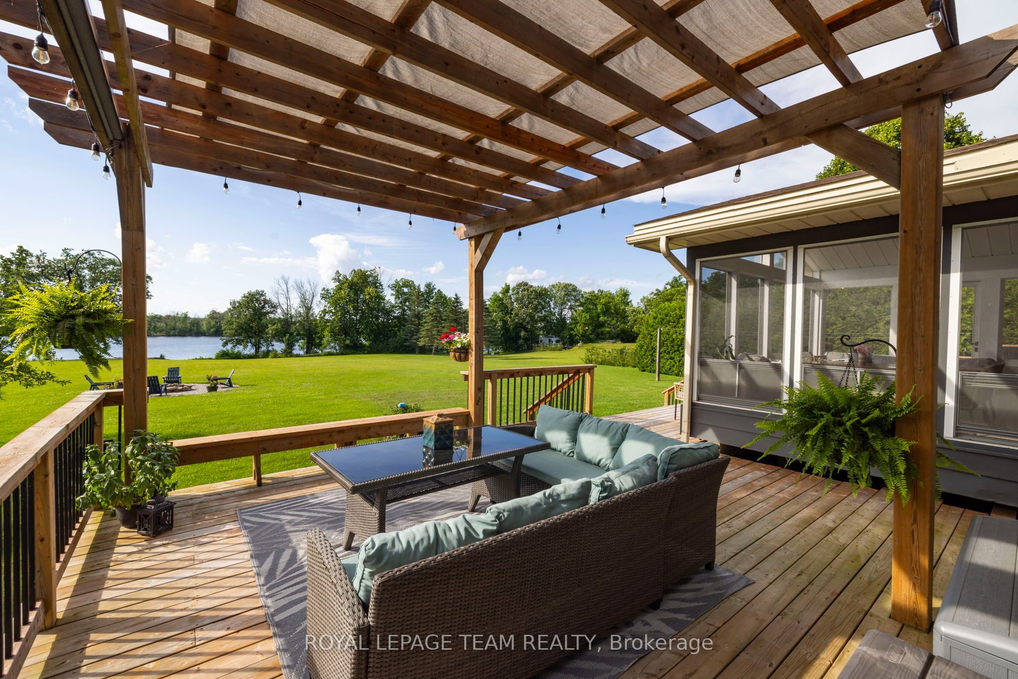 1683 River Road Property Photo 38