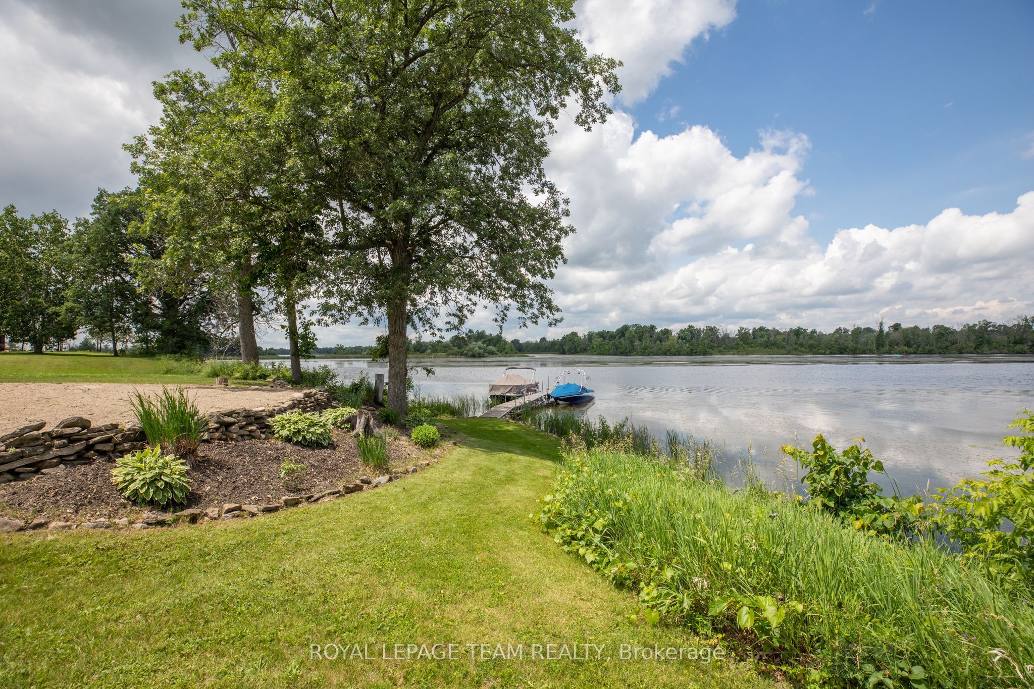 1683 River Road Property Photo 43