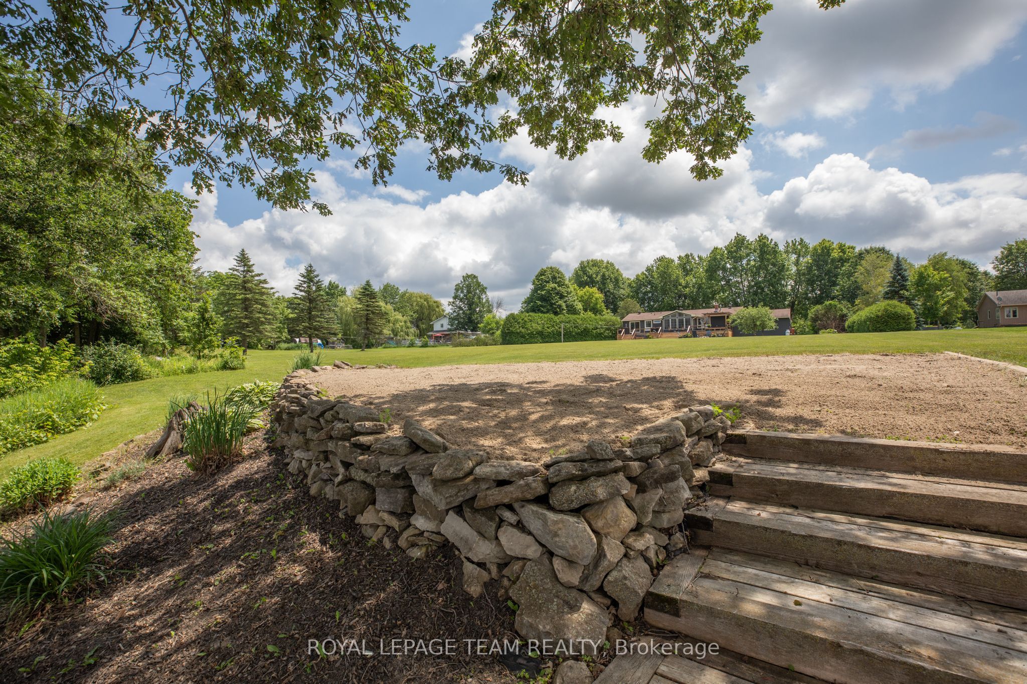 1683 River Road Property Photo 45