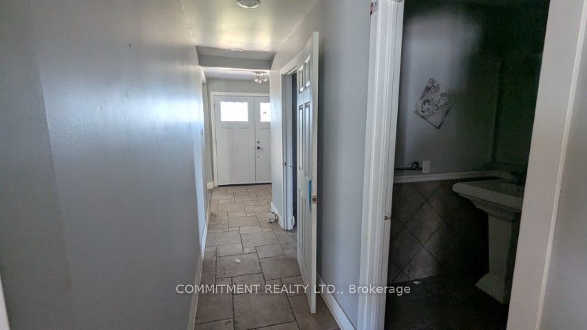 1988 River Road Property Photo 11