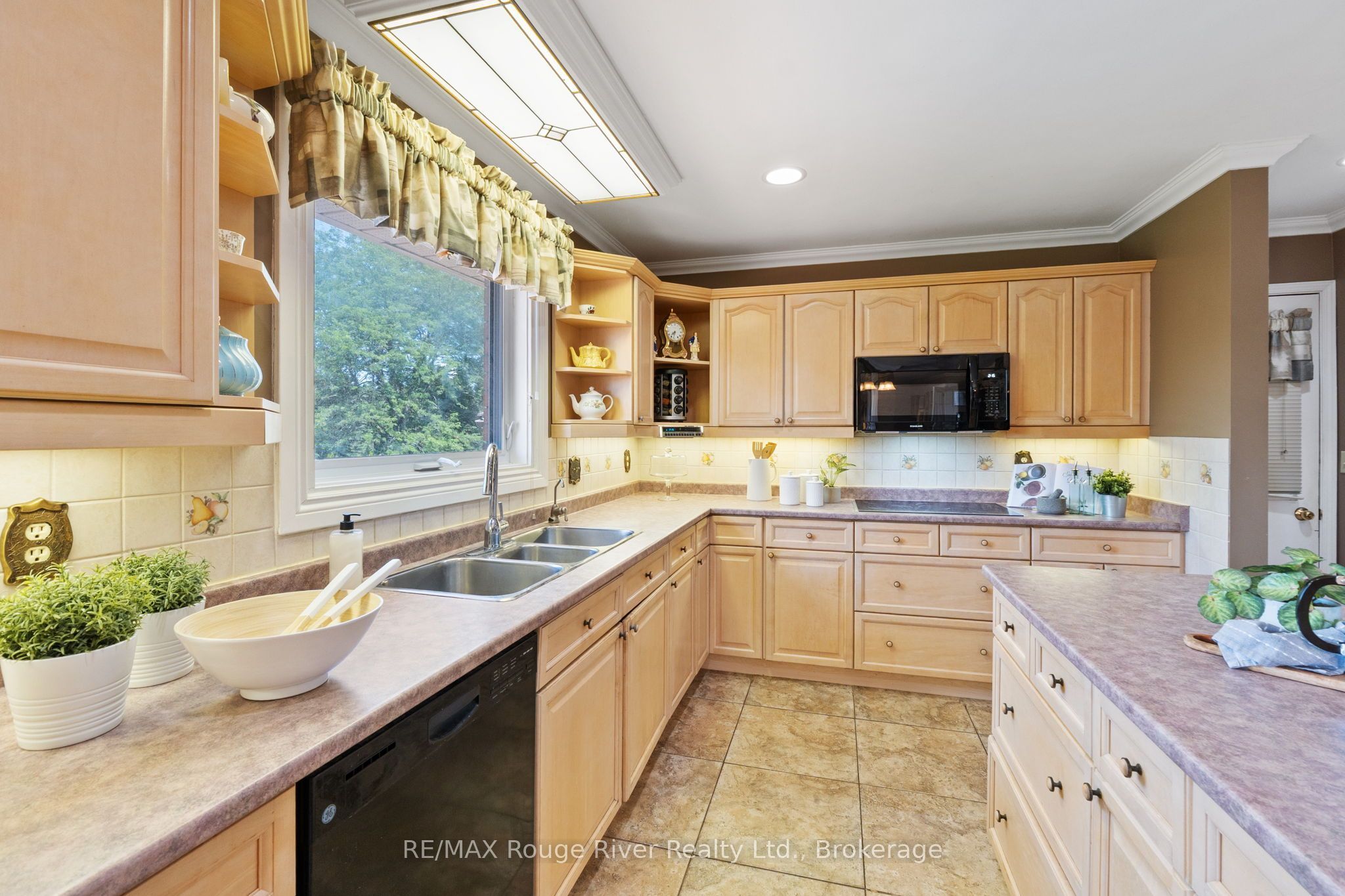 41 Stoneridge Road Property Photo 17