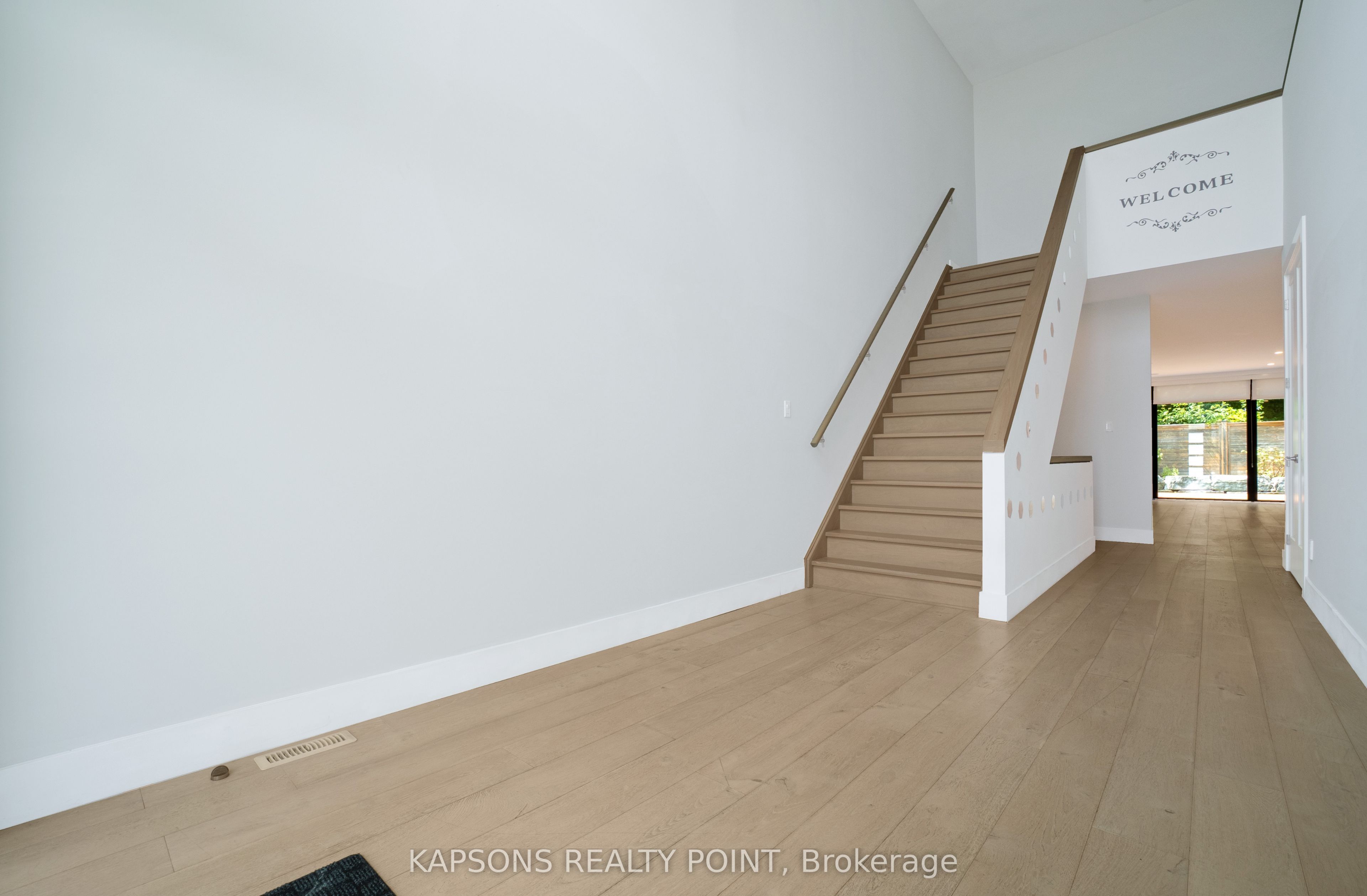 2368 Red Thorne Avenue Property Photo 5