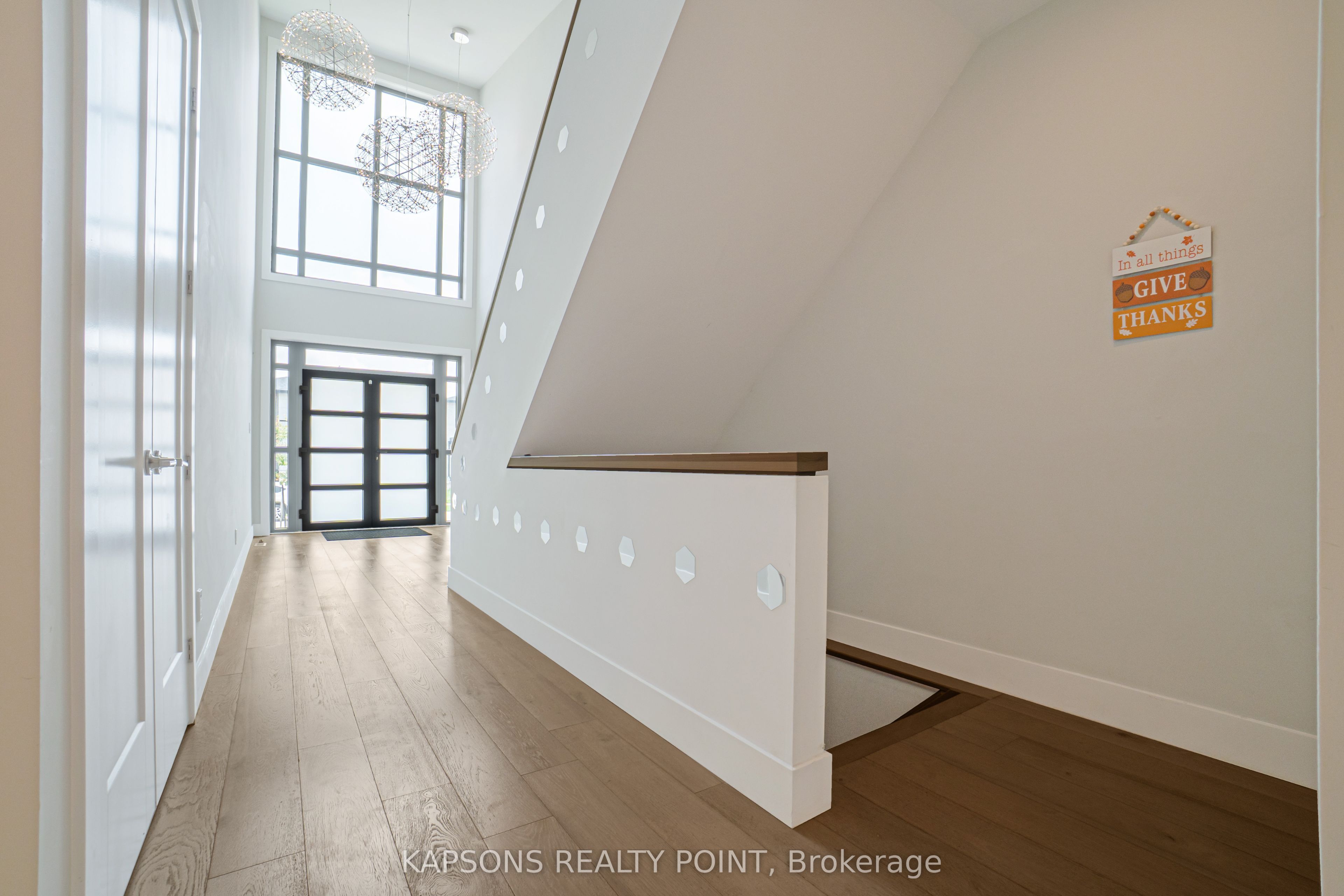 2368 Red Thorne Avenue Property Photo 6