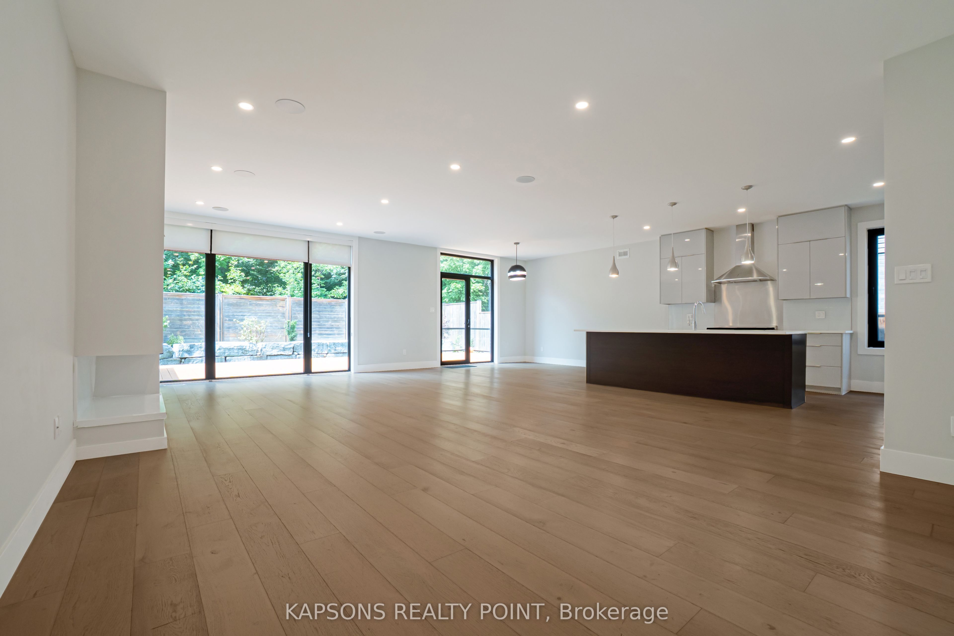 2368 Red Thorne Avenue Property Photo 7