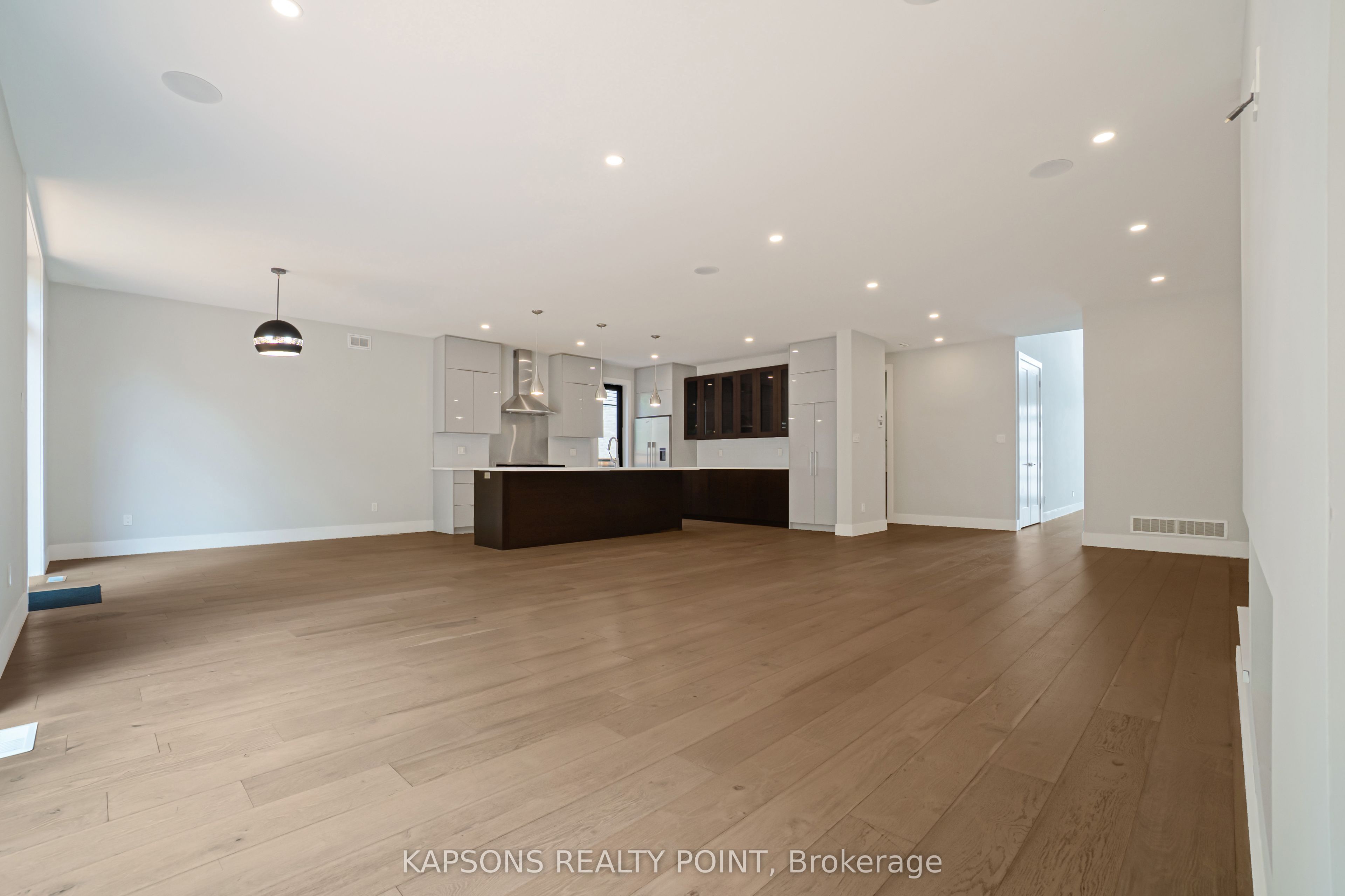 2368 Red Thorne Avenue Property Photo 8