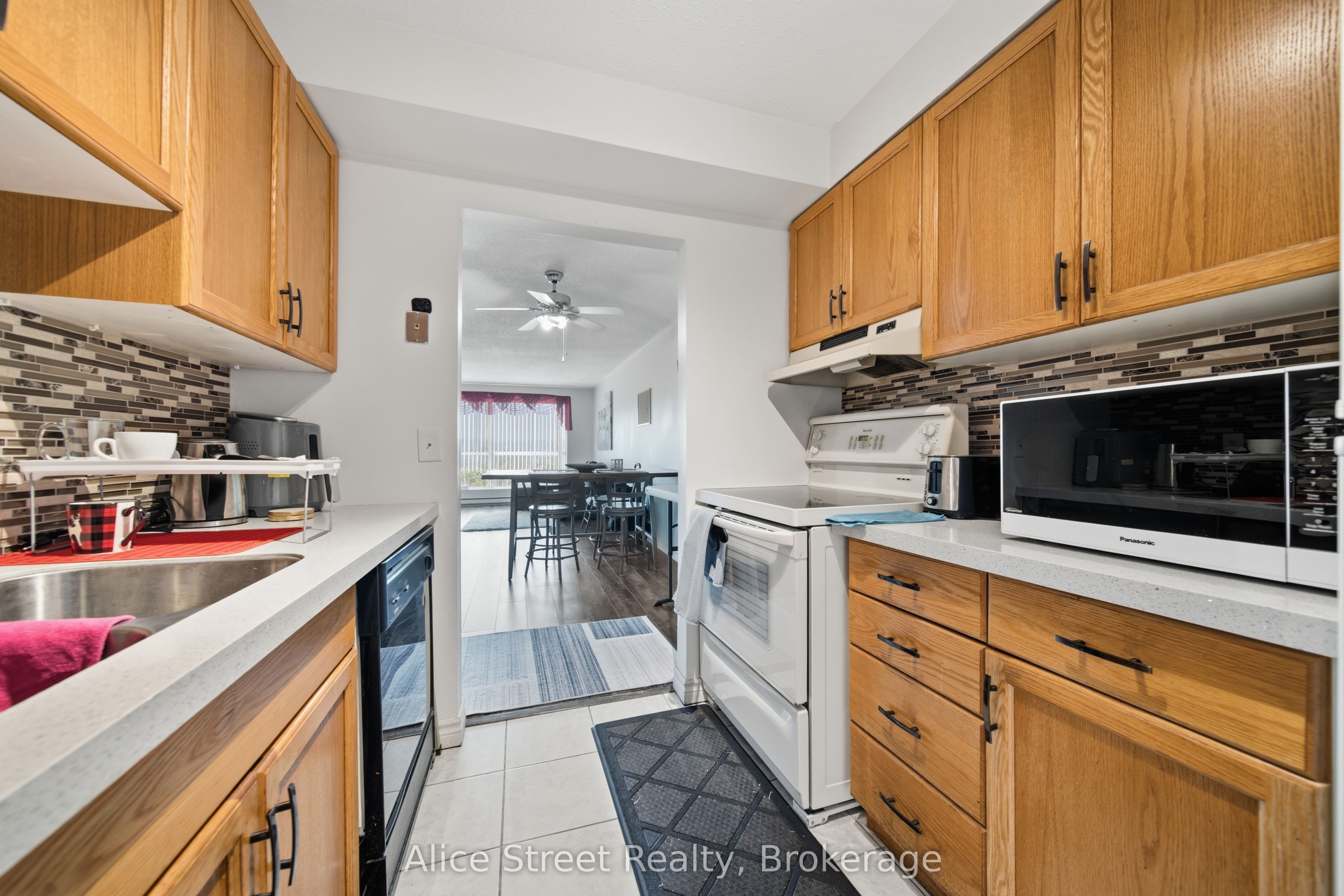 358 Waterloo Avenue 607 Property Photo 15