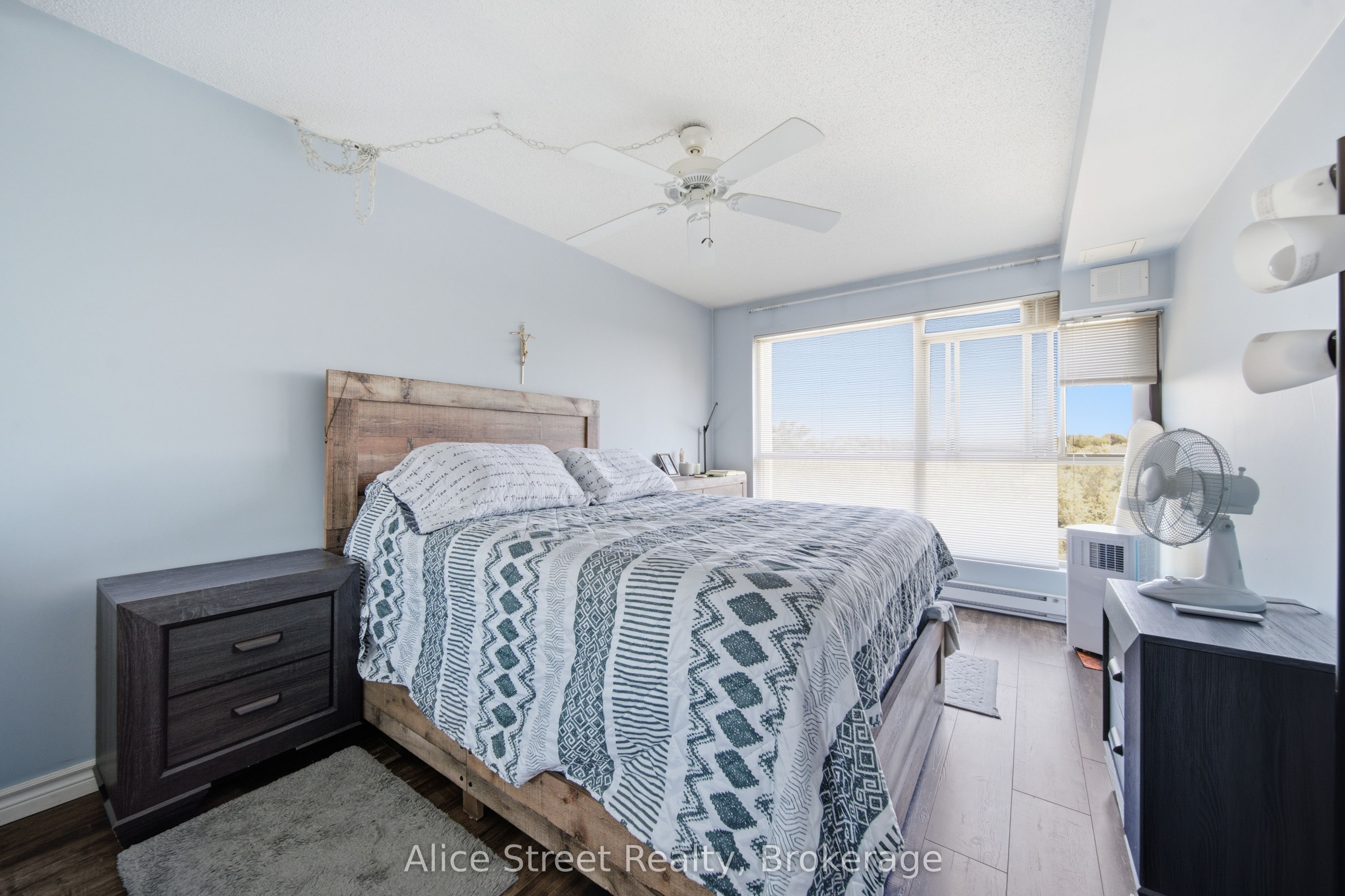 358 Waterloo Avenue 607 Property Photo 16