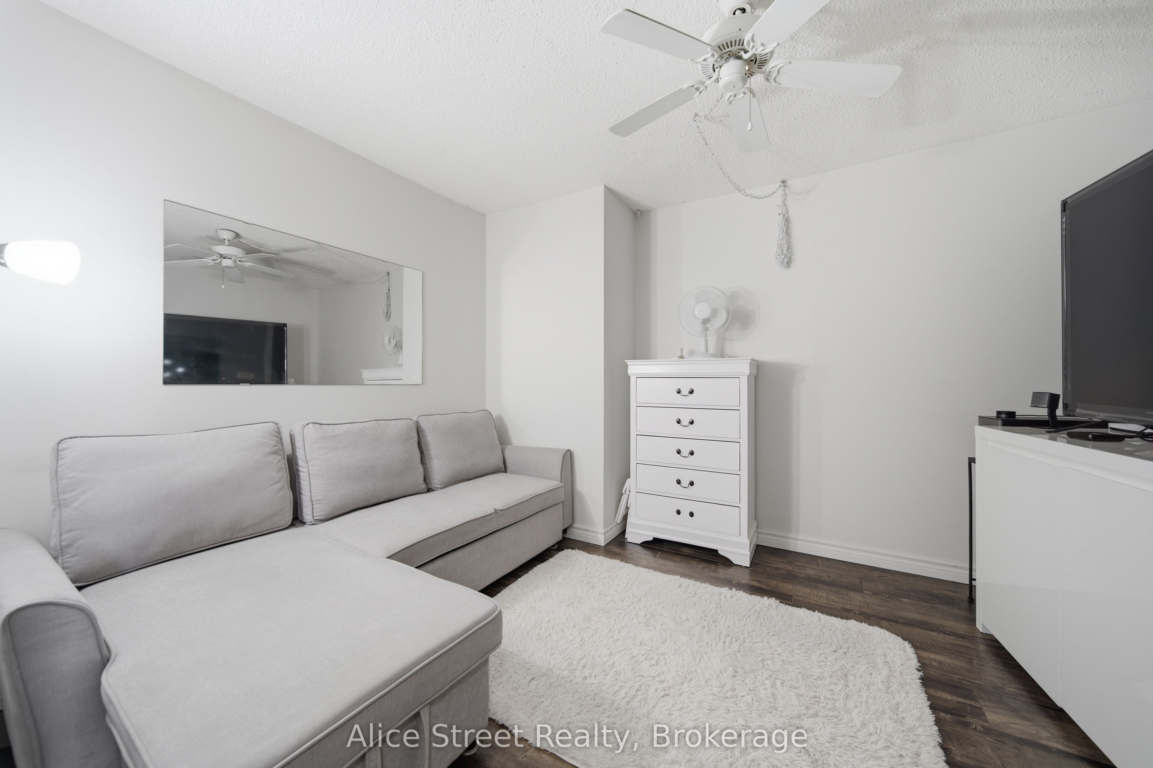 358 Waterloo Avenue 607 Property Photo 21