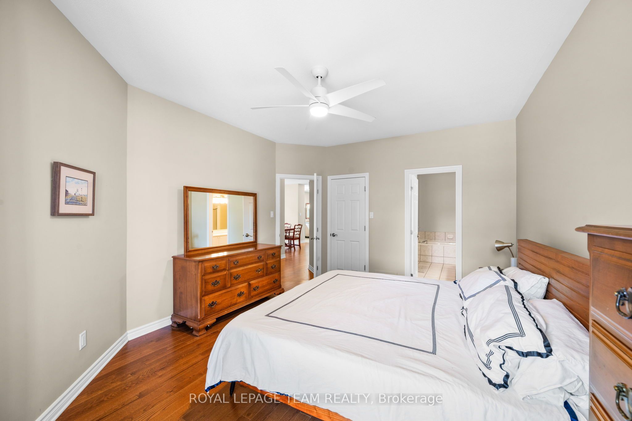 32 Trump Avenue Property Photo 11
