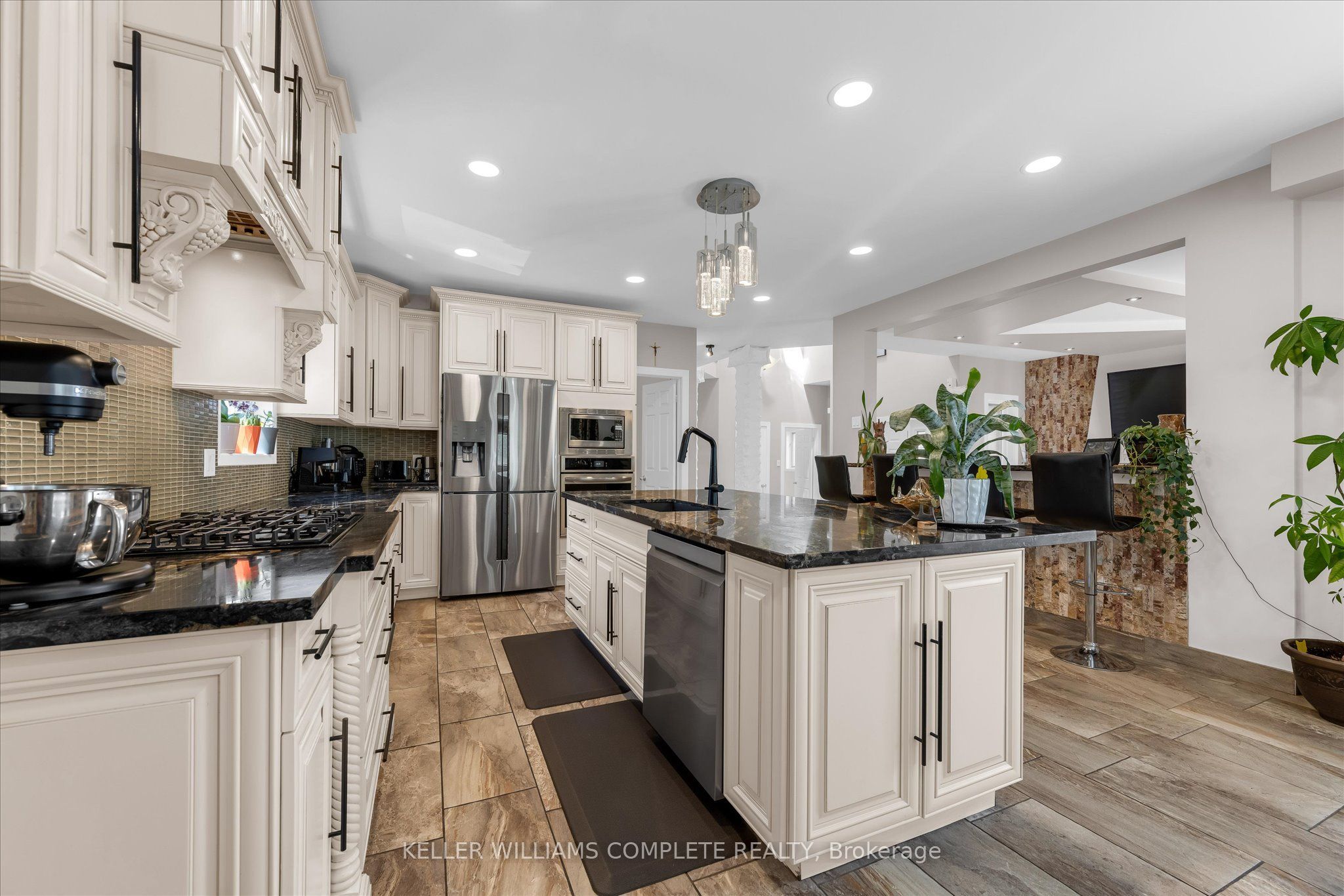 847 West 5th Street Property Photo 12