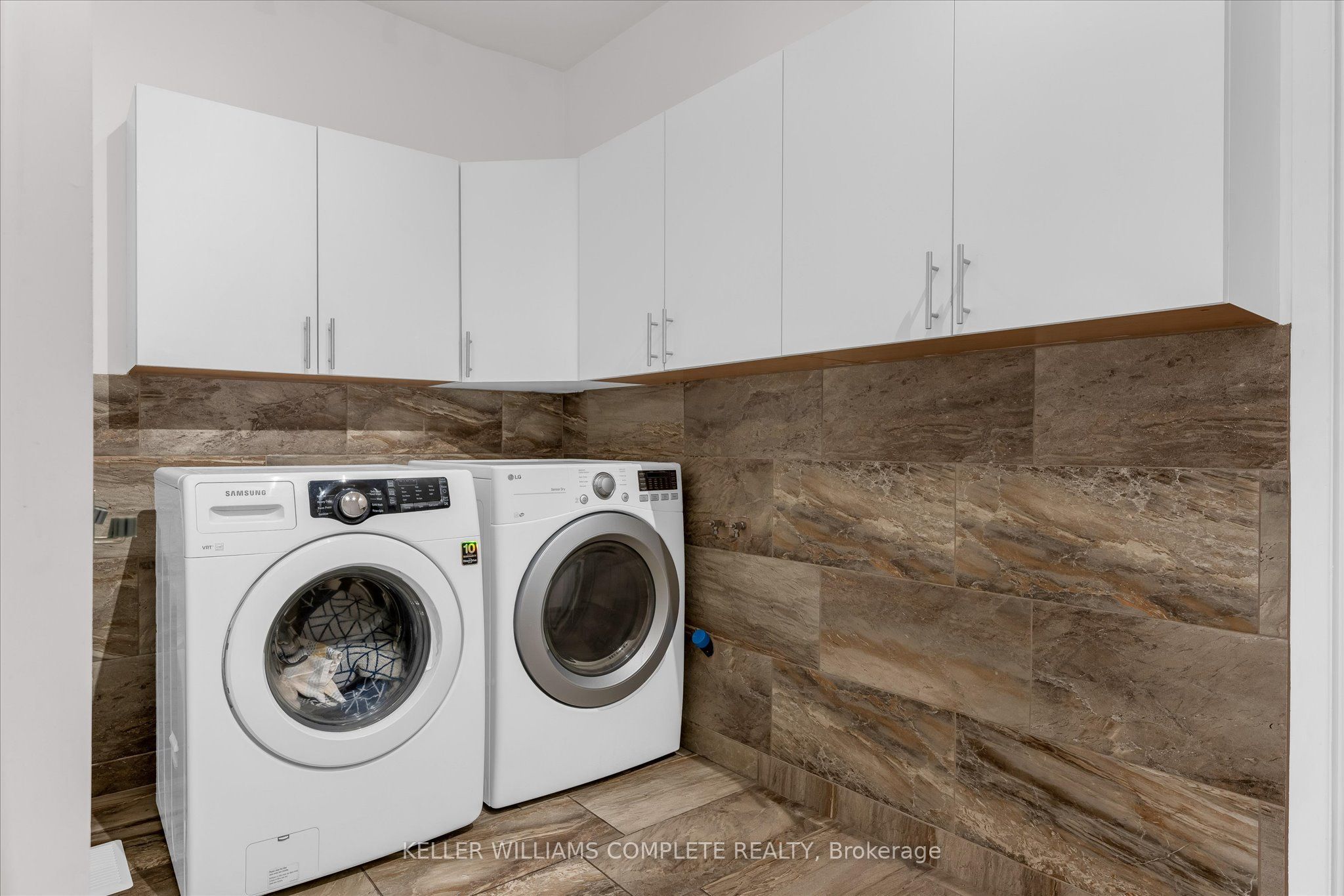 847 West 5th Street Property Photo 17