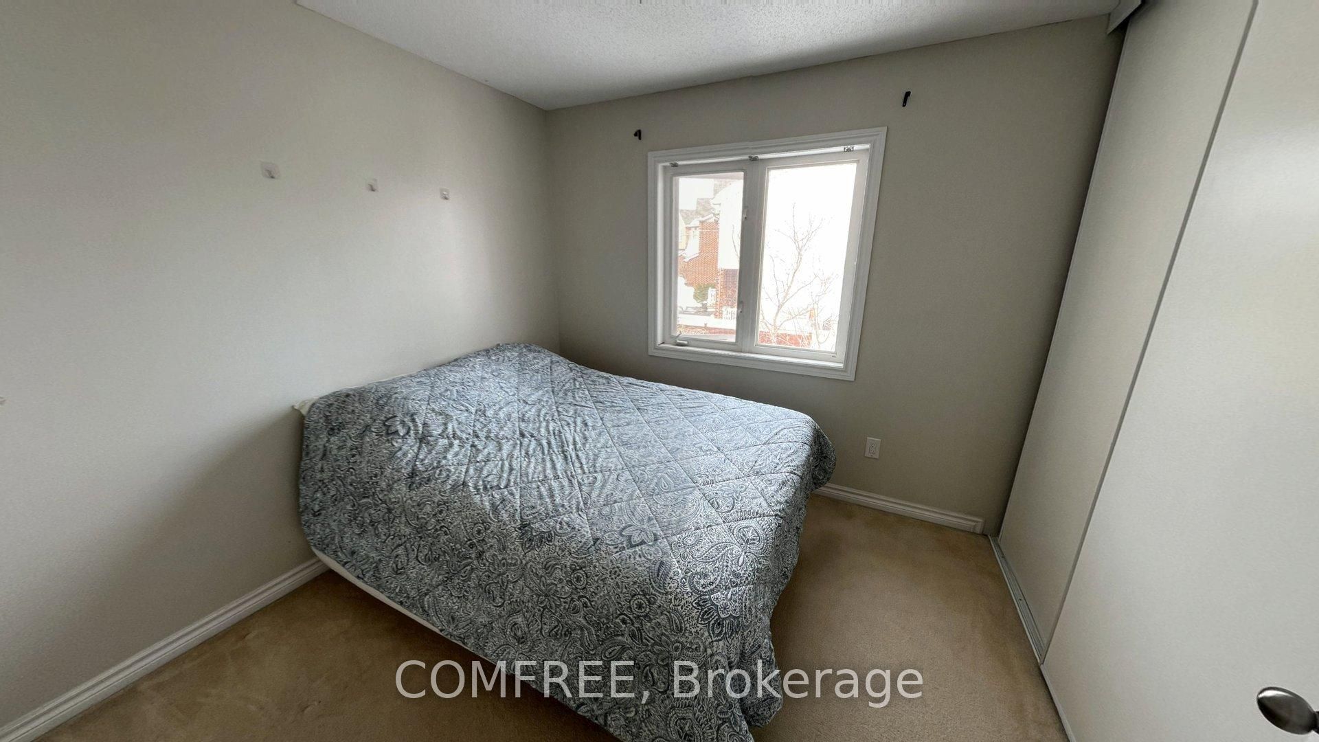 294 Waymark Crescent Property Photo 24