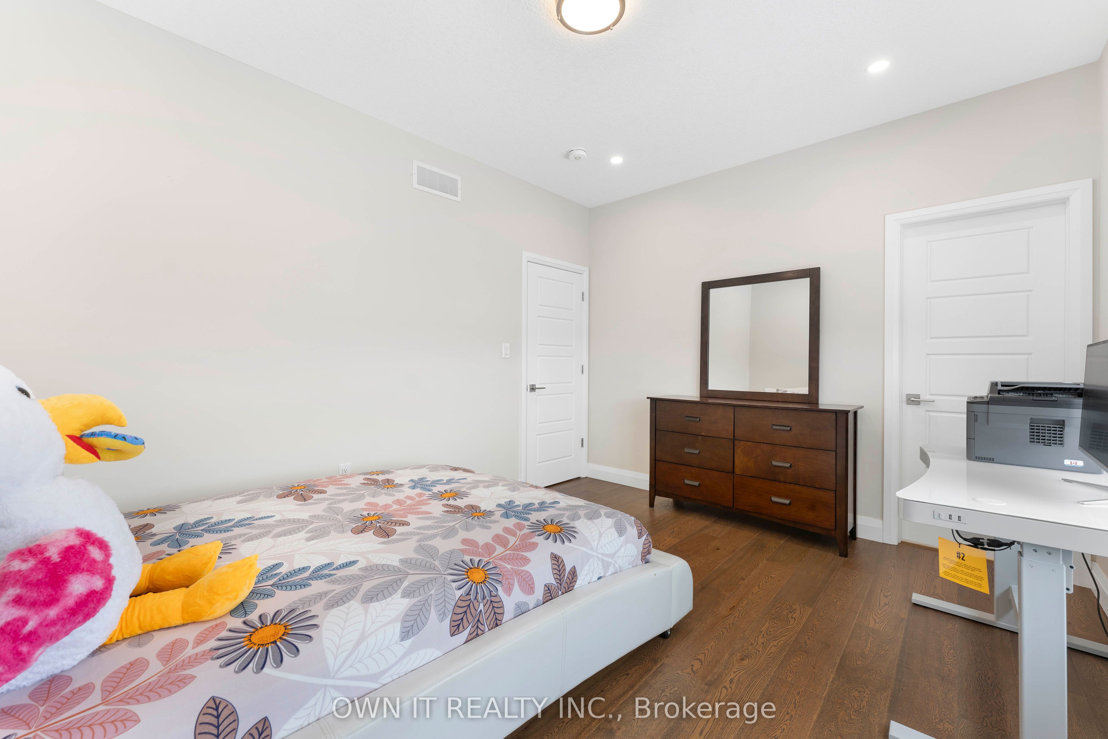 23 Yarl Place Property Photo 33