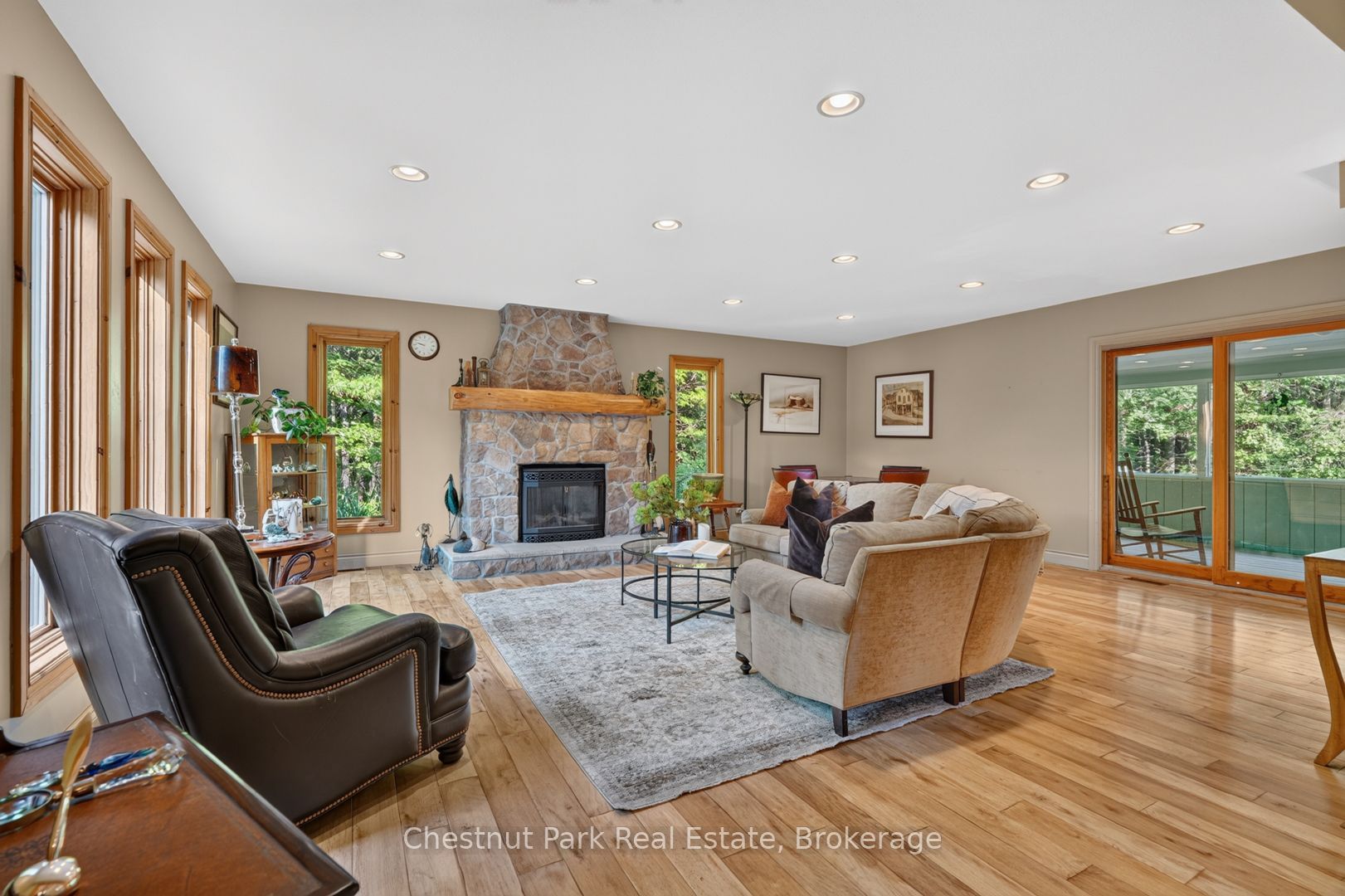 1212 Kirk Line E Property Photo 14