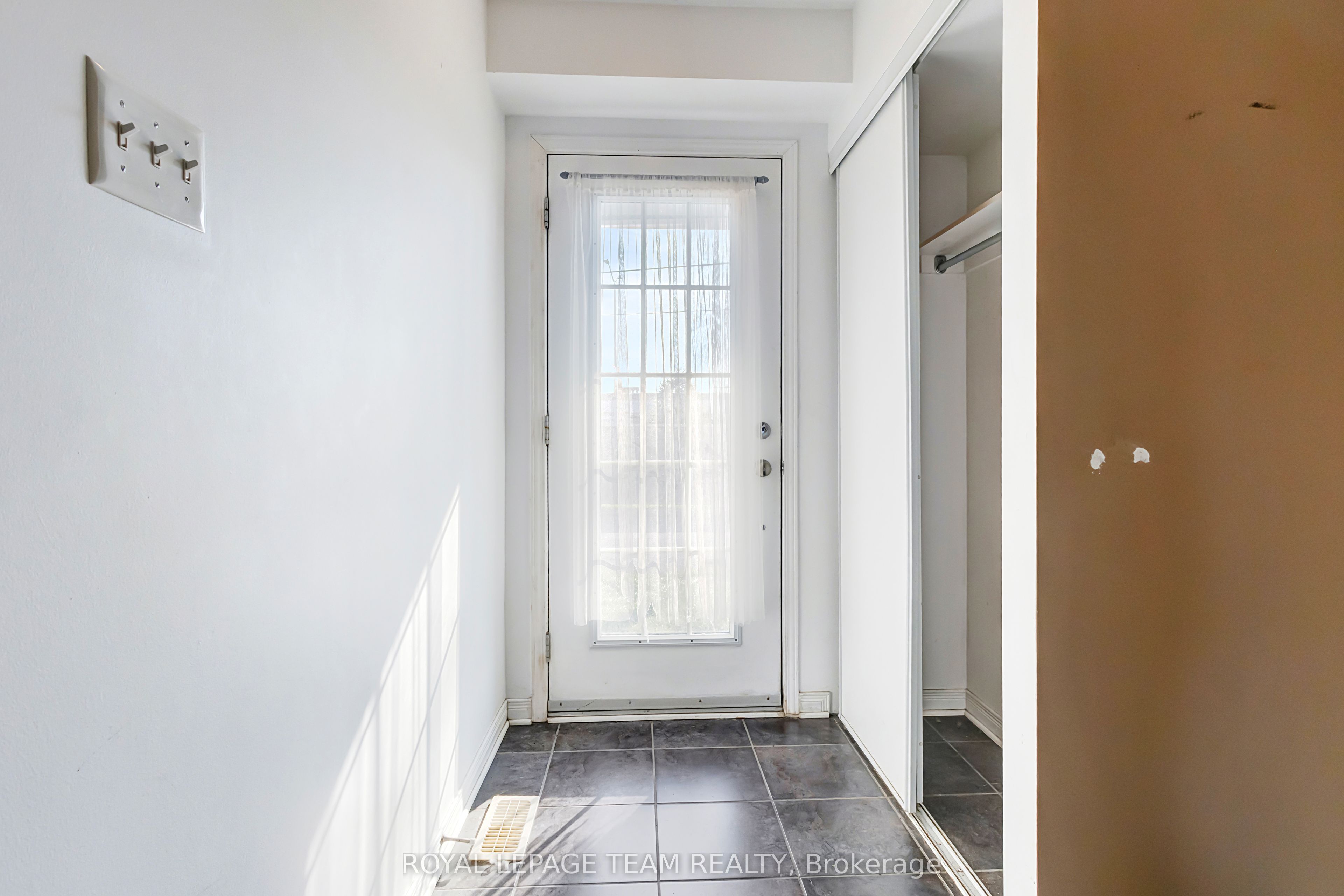566 Simran Private Property Photo 3
