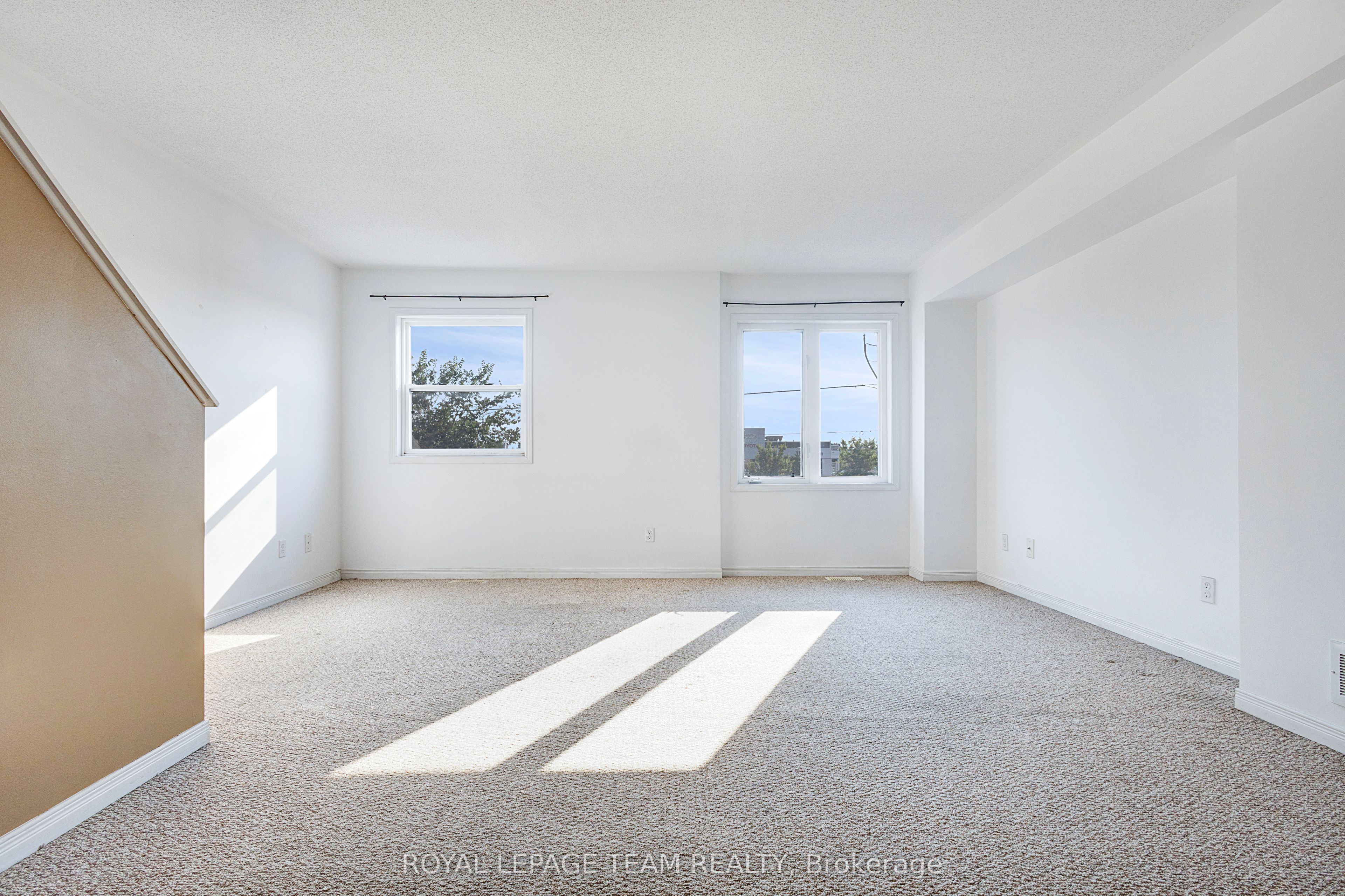 566 Simran Private Property Photo 8