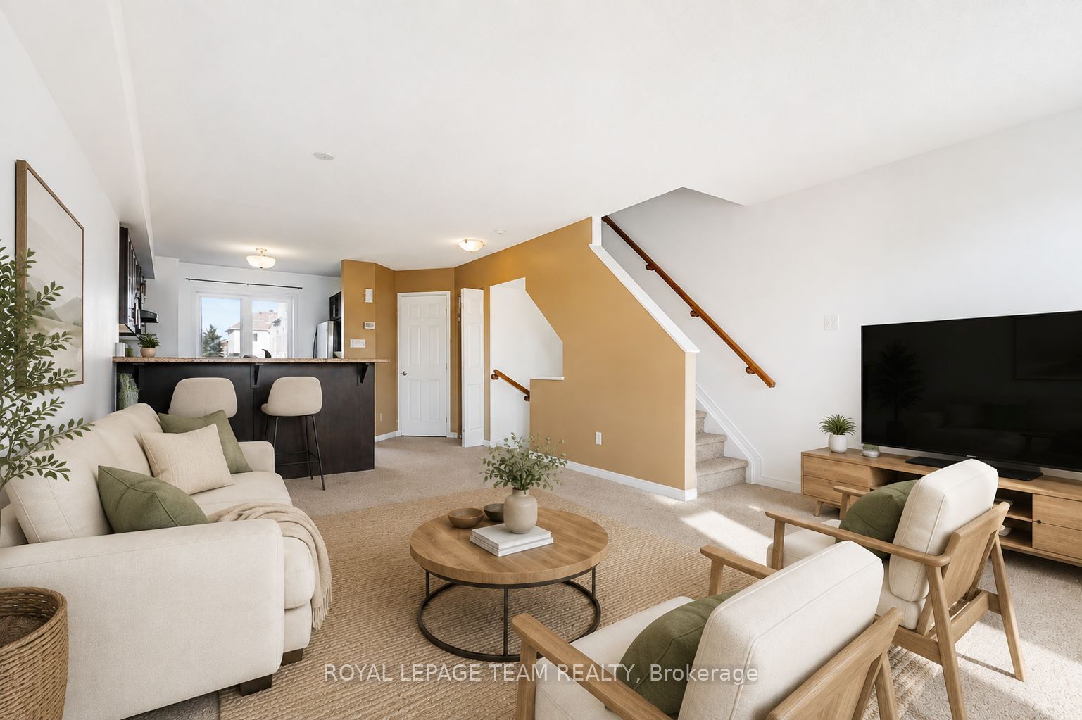 566 Simran Private Property Photo 13