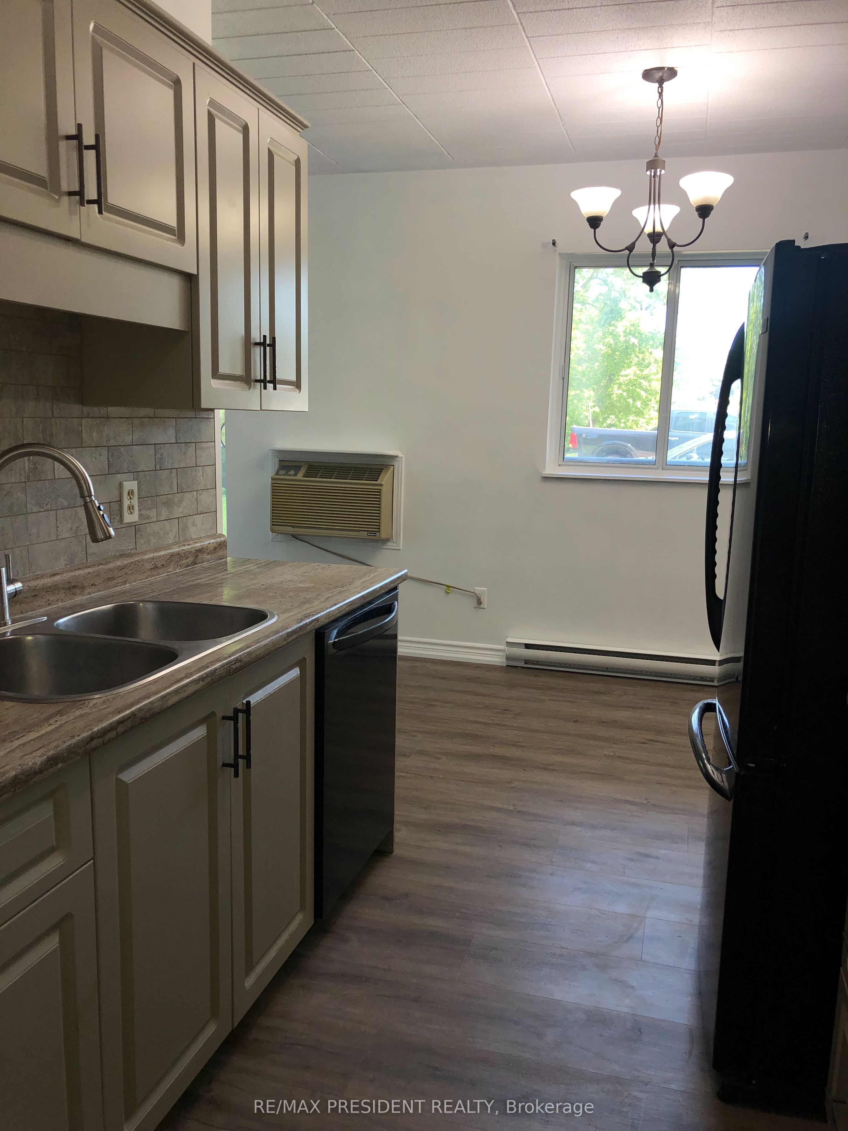 29 West Avenue W 111 Property Photo 6
