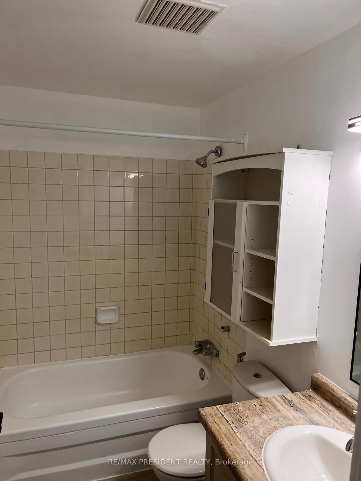 29 West Avenue W 111 Property Photo 15