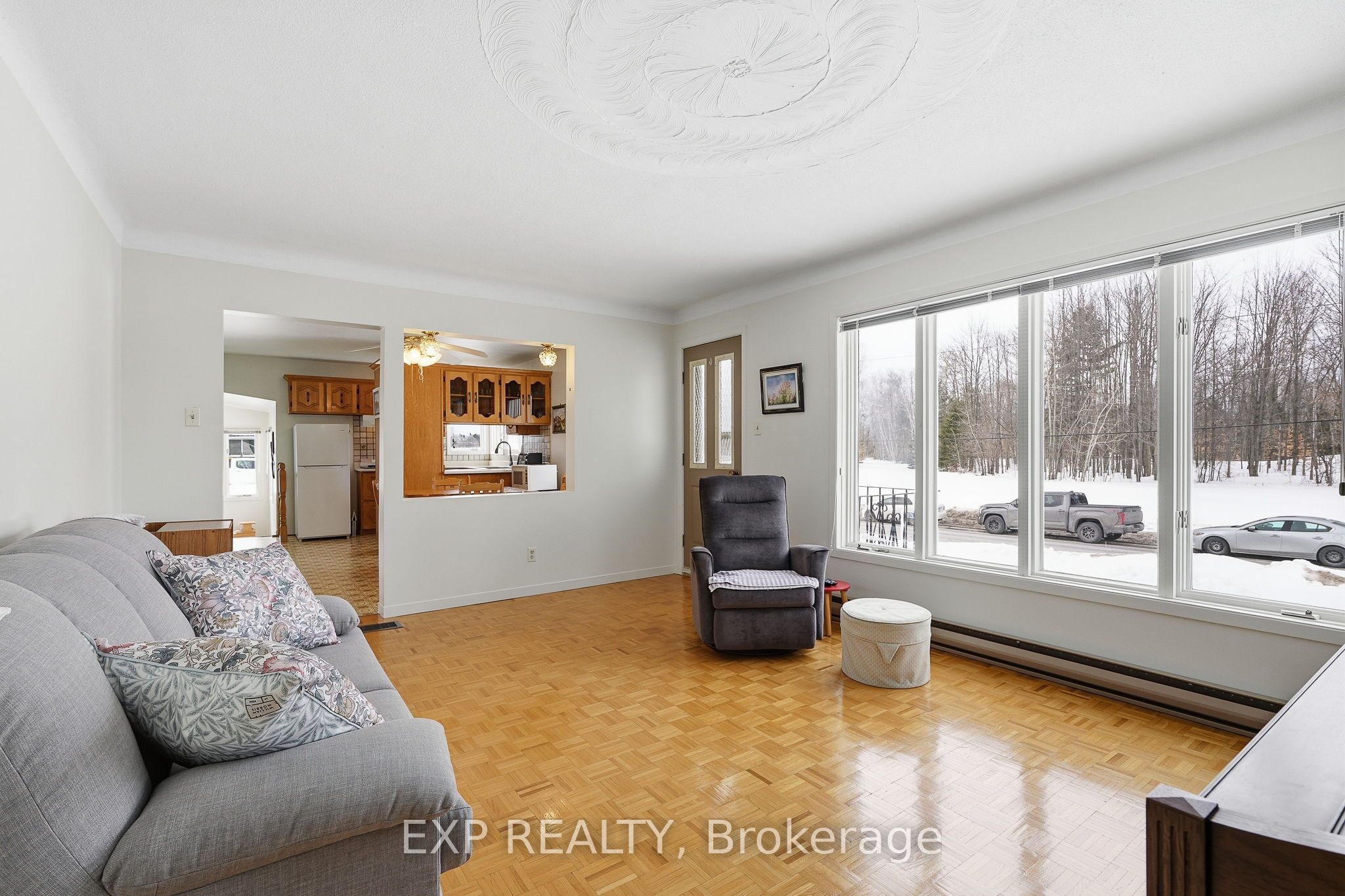 1776 Labonte Street Property Photo 4