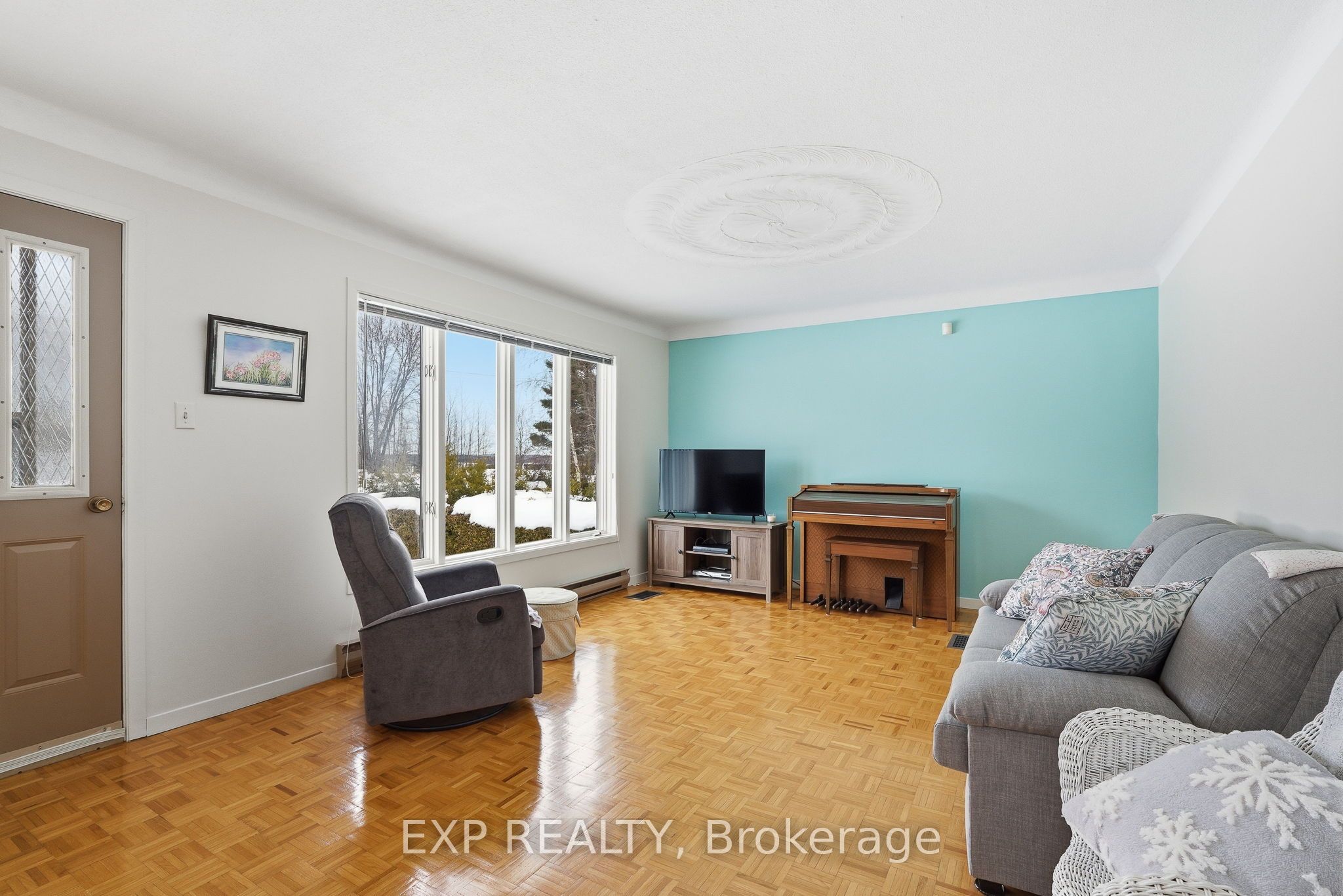 1776 Labonte Street Property Photo 7
