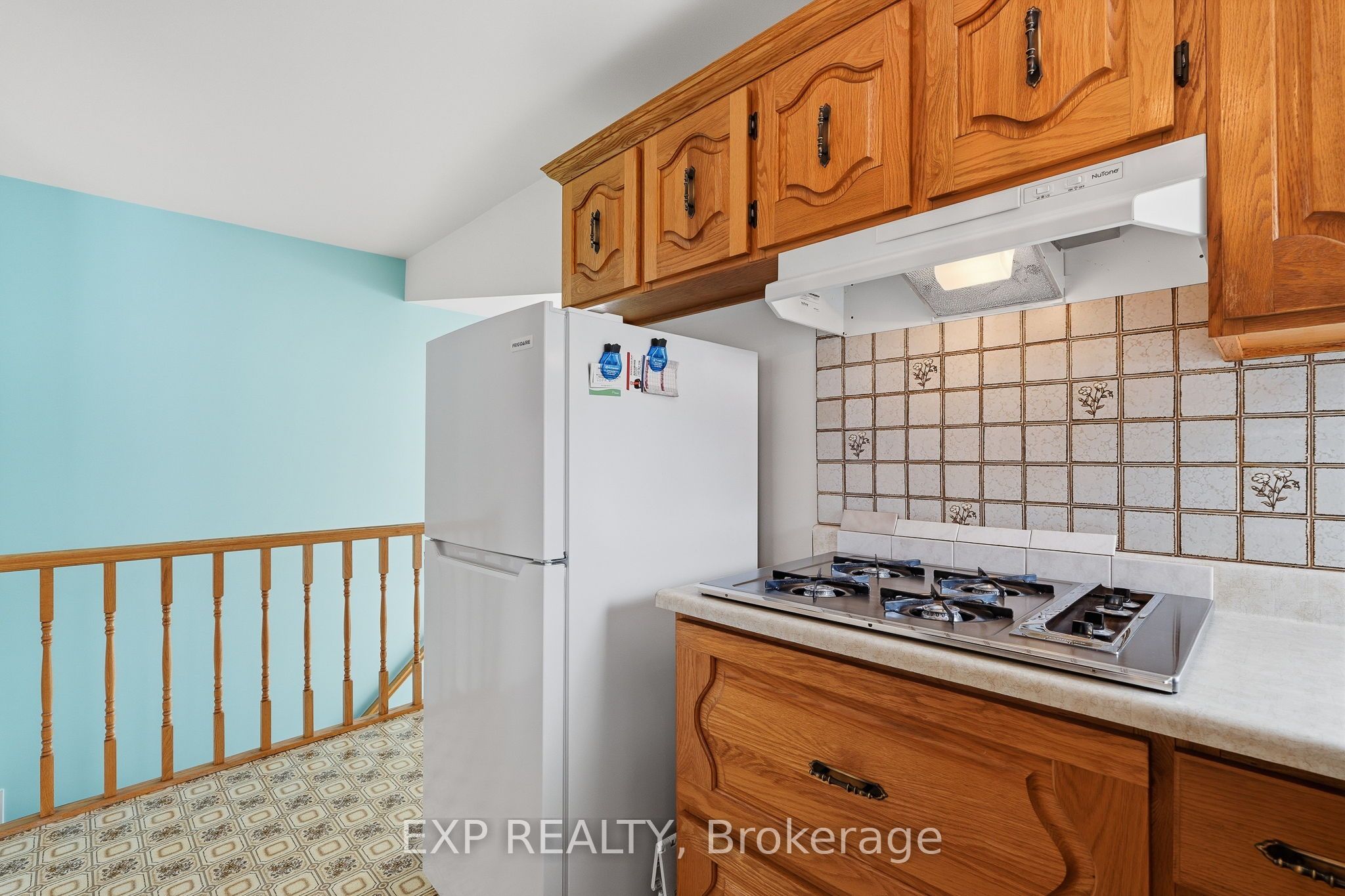 1776 Labonte Street Property Photo 14