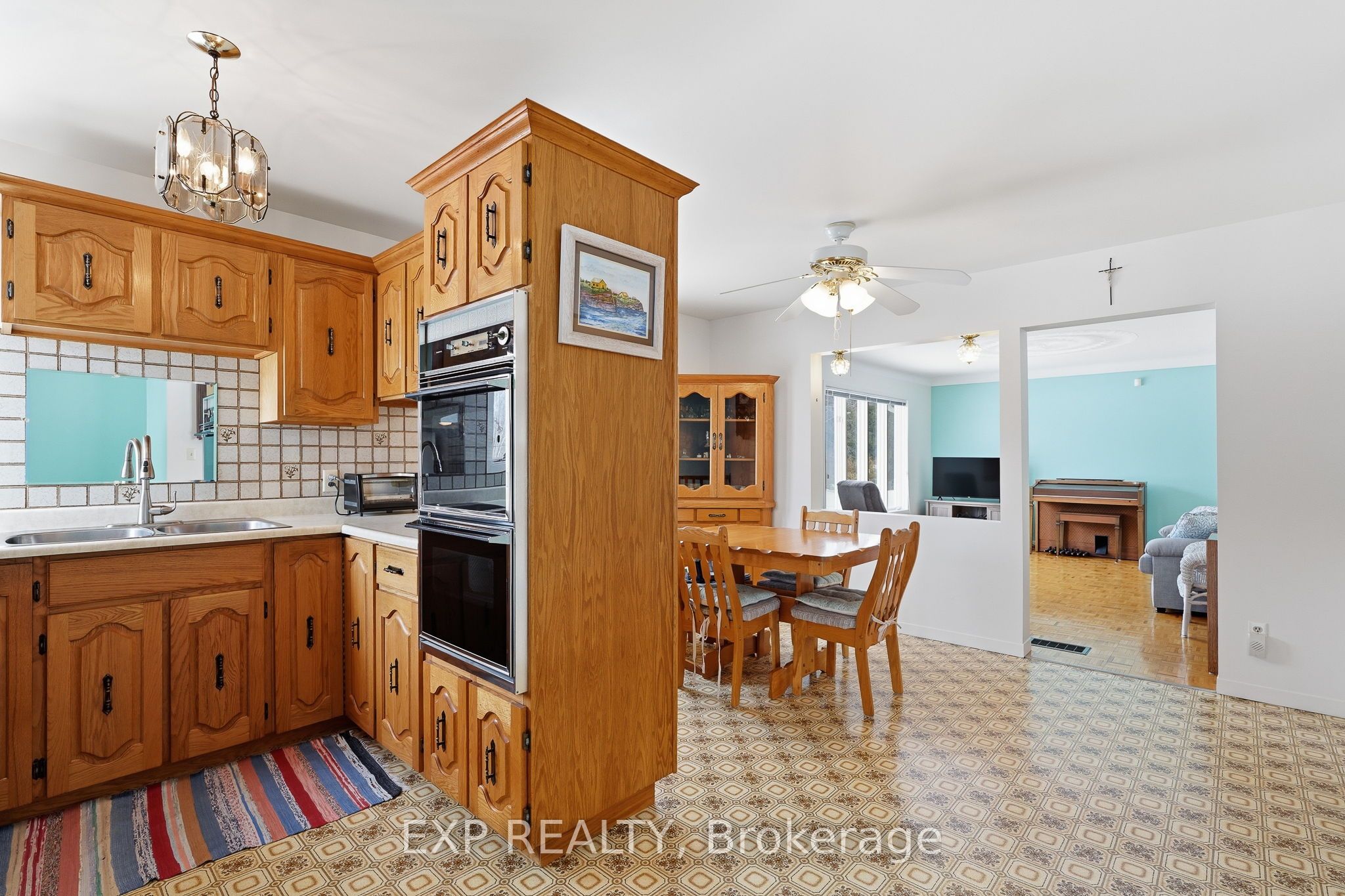 1776 Labonte Street Property Photo 18