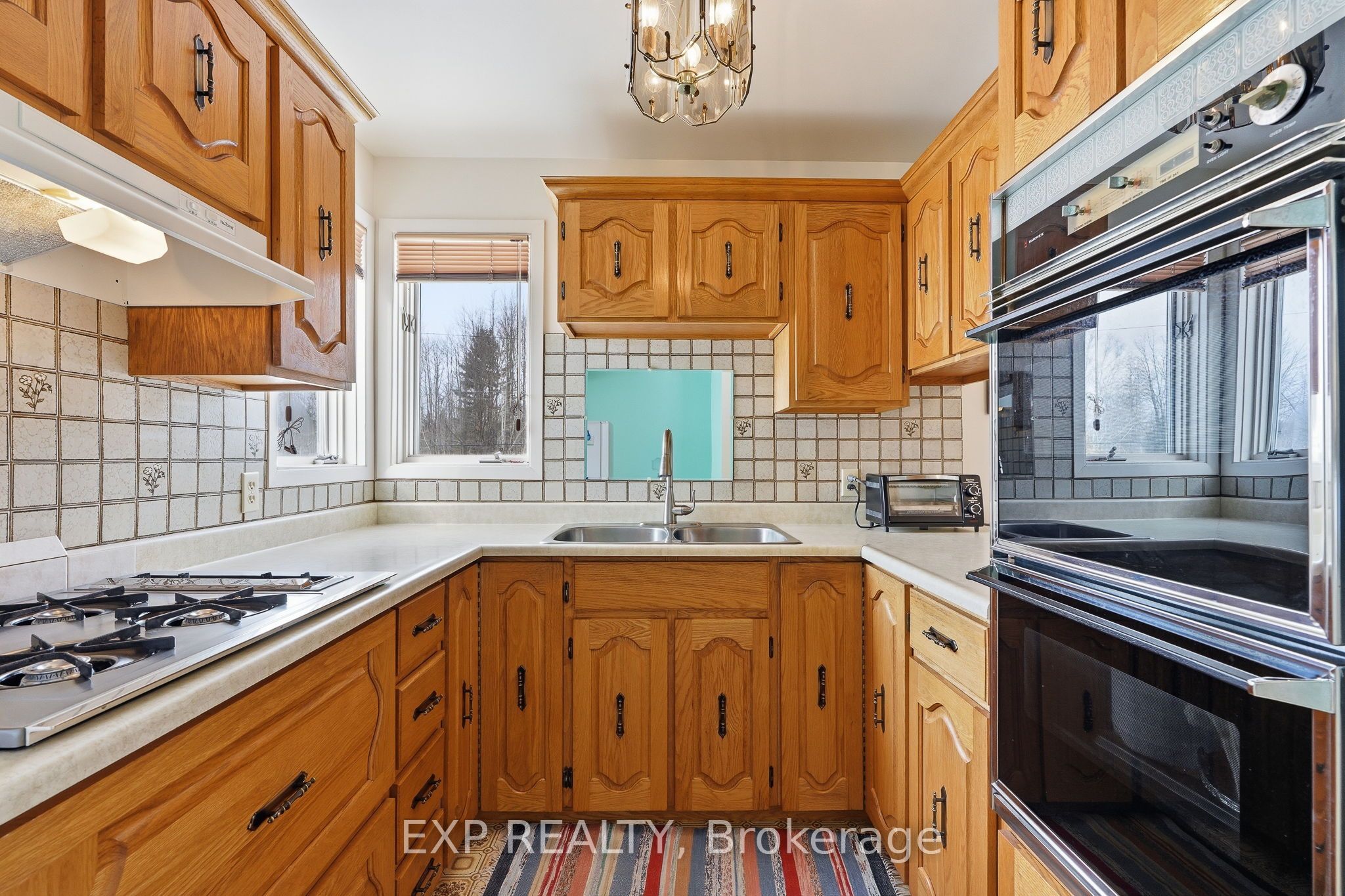 1776 Labonte Street Property Photo 20