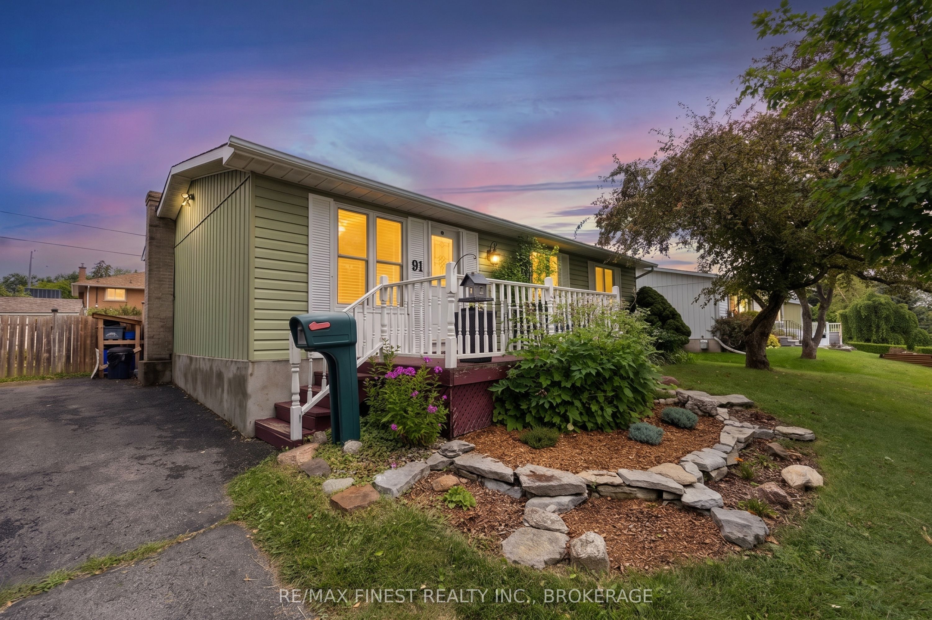 91 Cambridge Crescent Property Photo 1