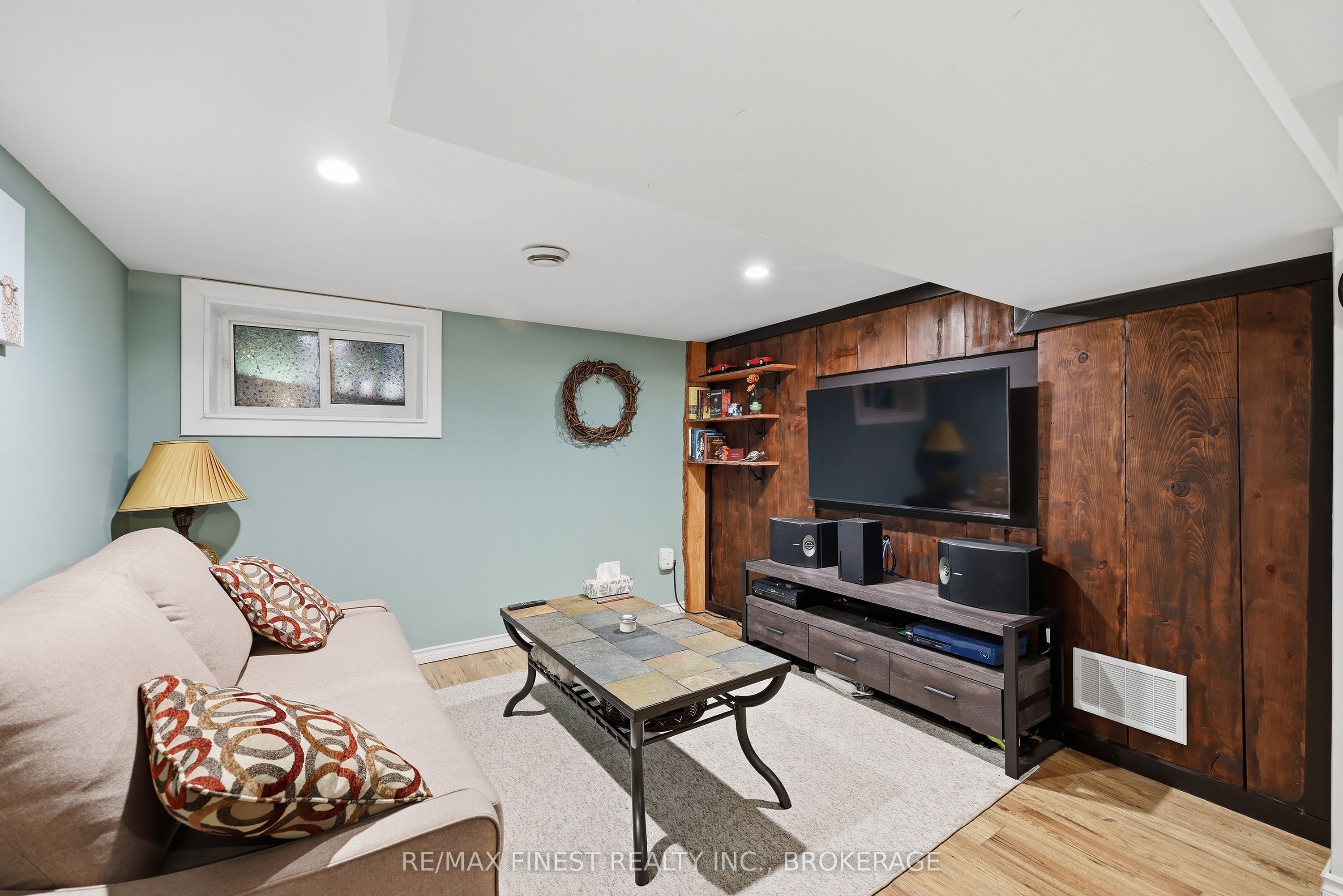 91 Cambridge Crescent Property Photo 31