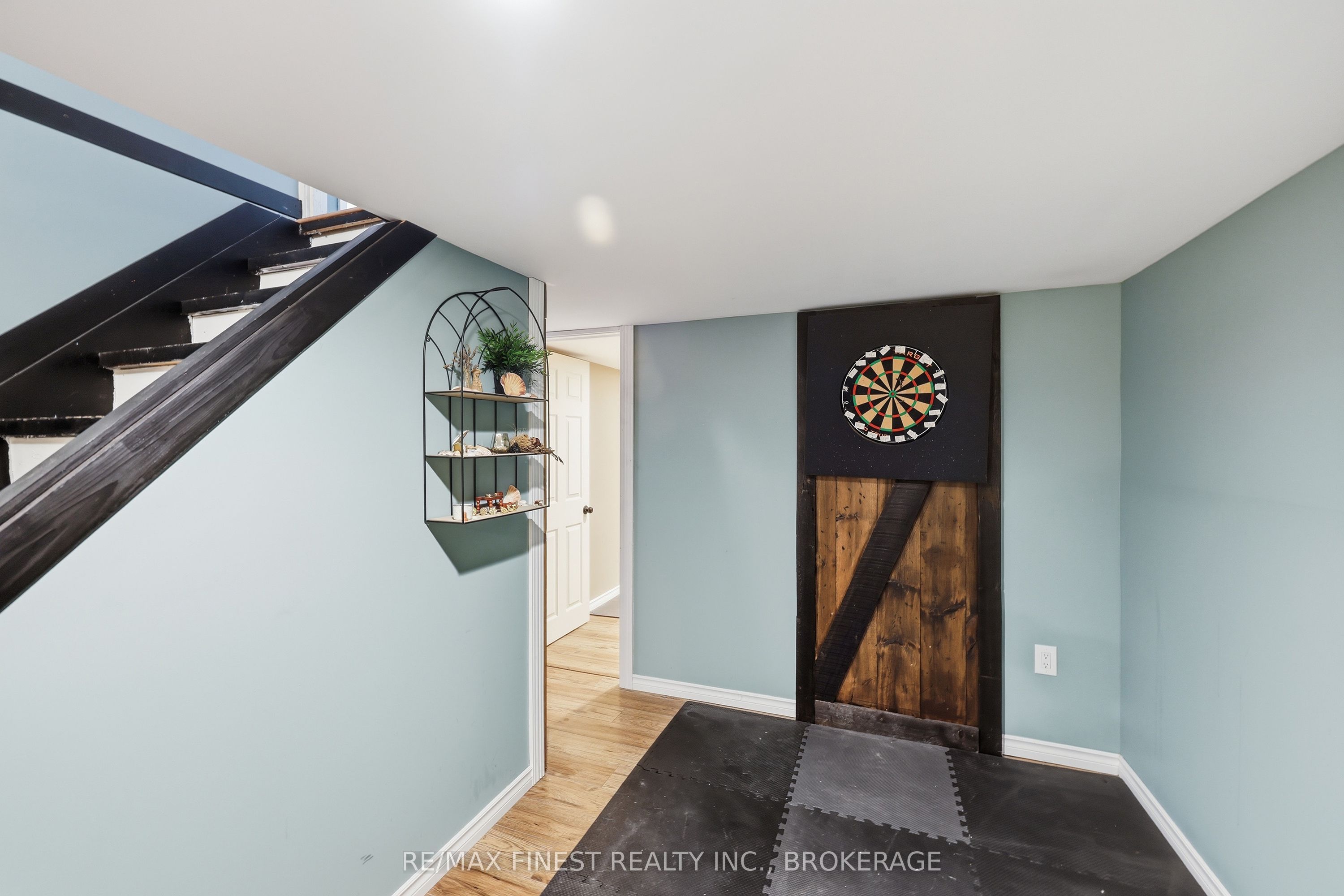 91 Cambridge Crescent Property Photo 33