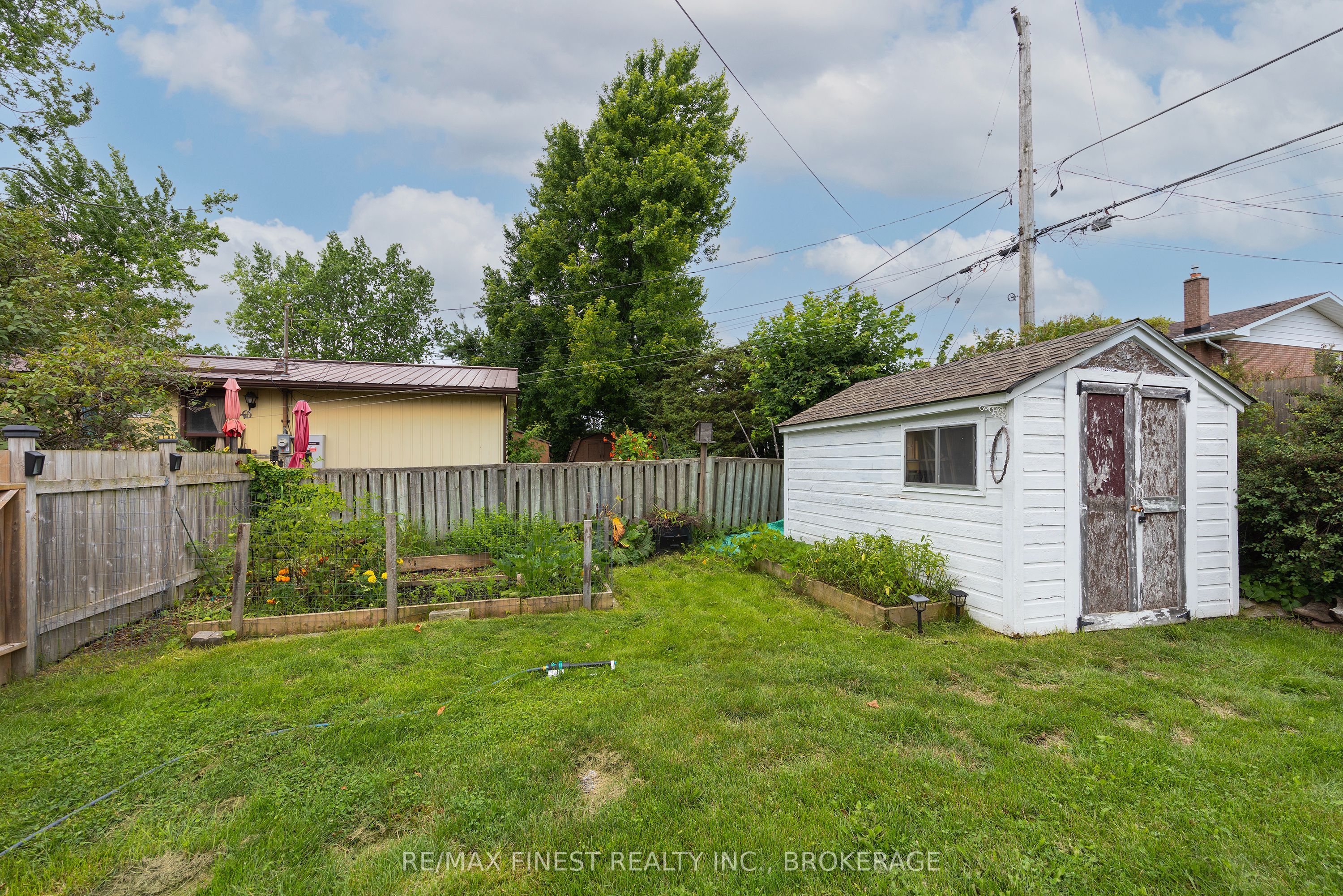 91 Cambridge Crescent Property Photo 44
