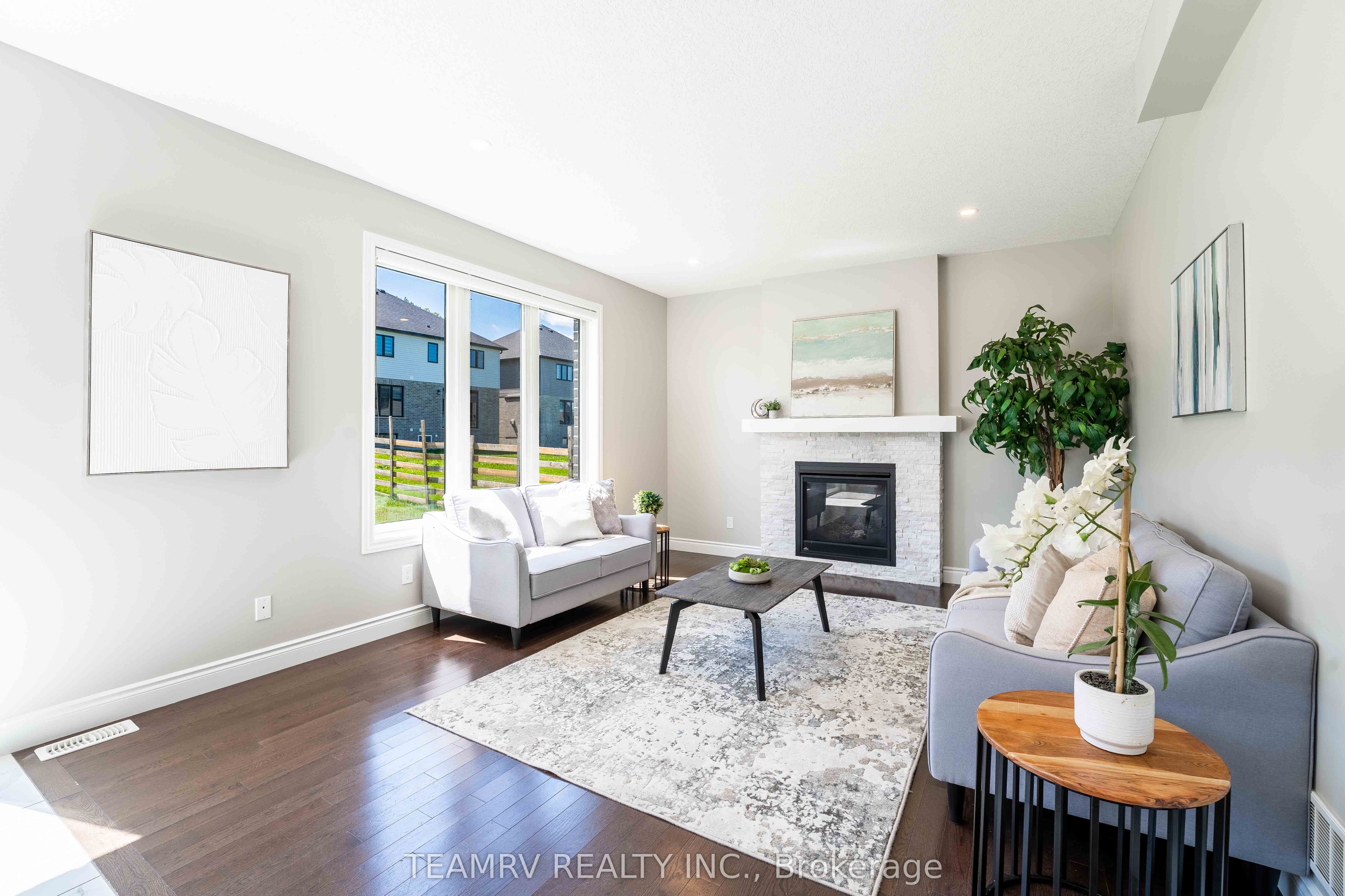 382 Masters Drive Property Photo 10