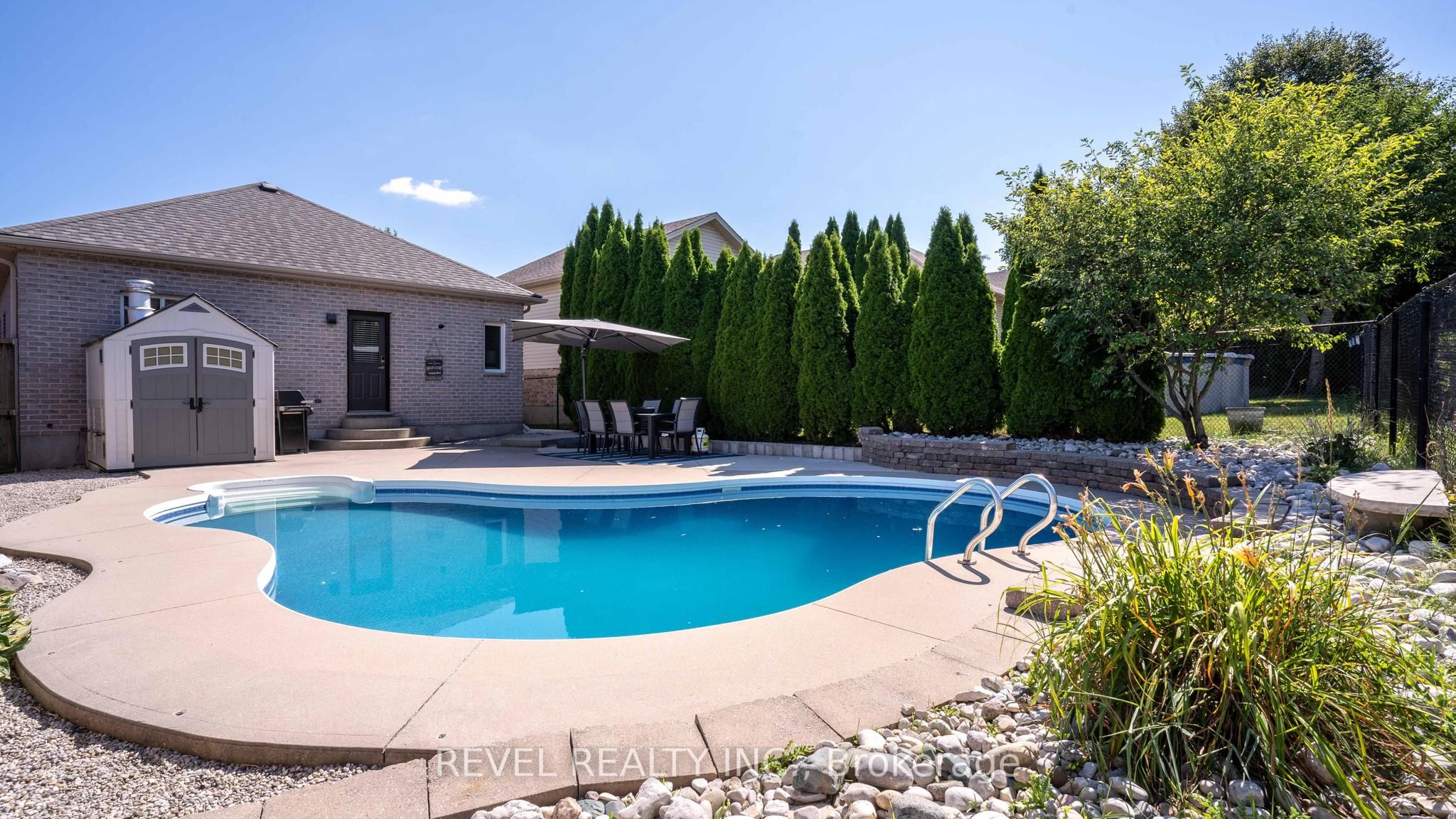 857 Cresthaven Crescent Property Photo 37