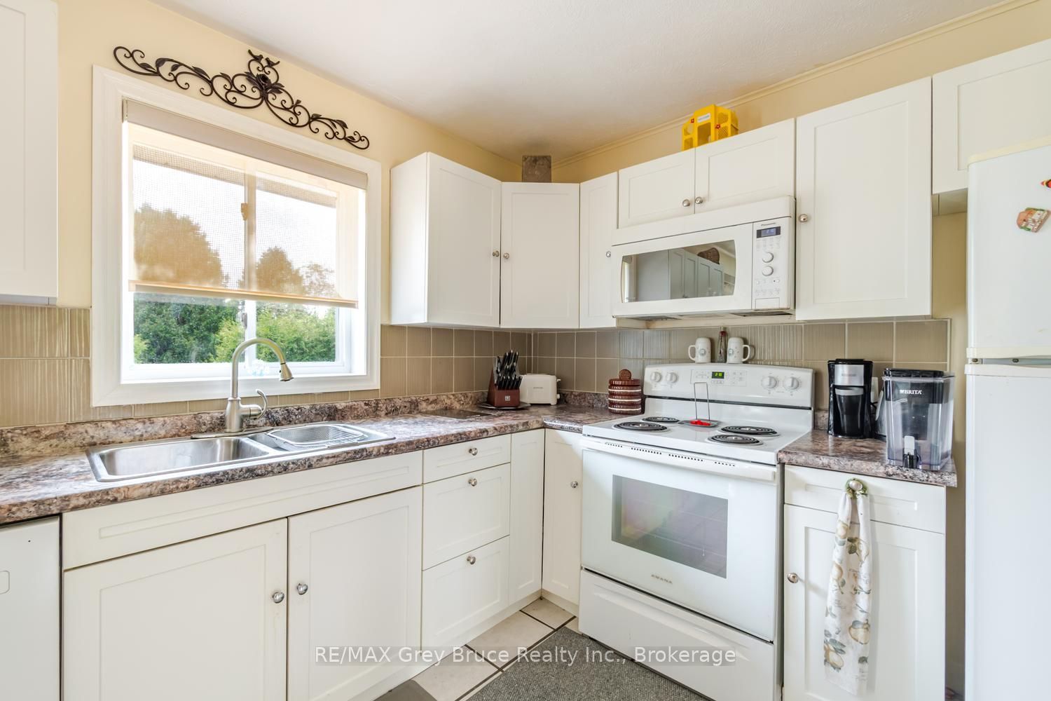 20 Hector Street Property Photo 12