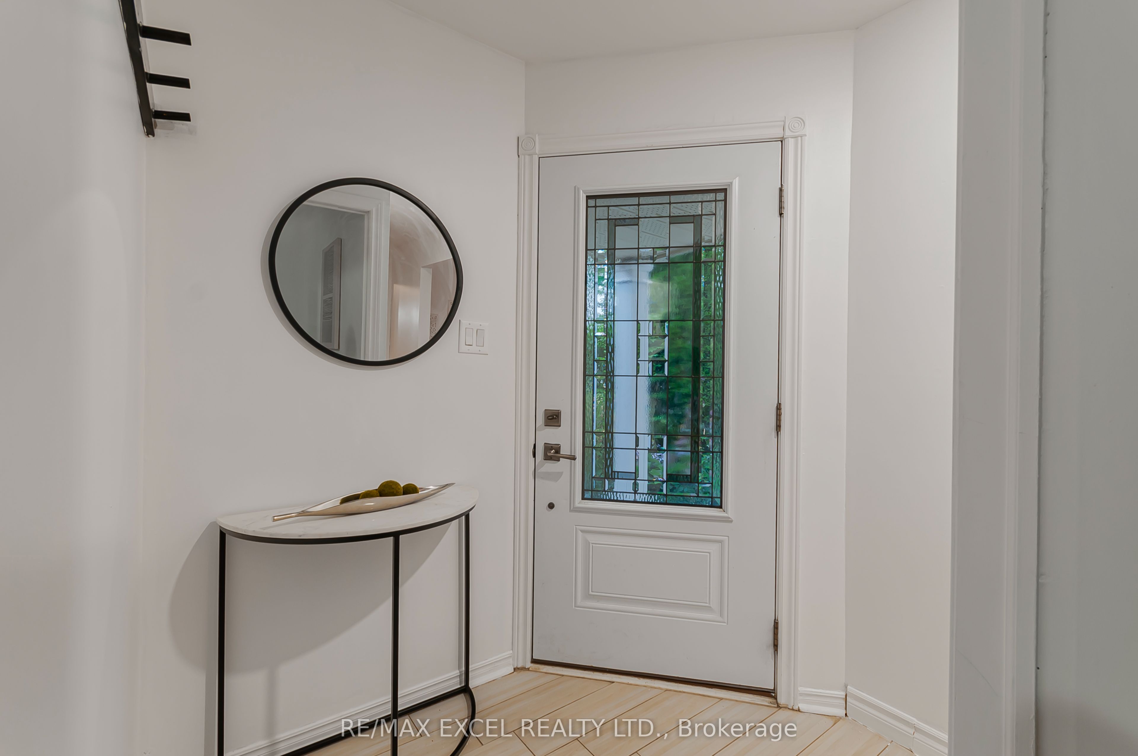 218 Angeline Street N Property Photo 45