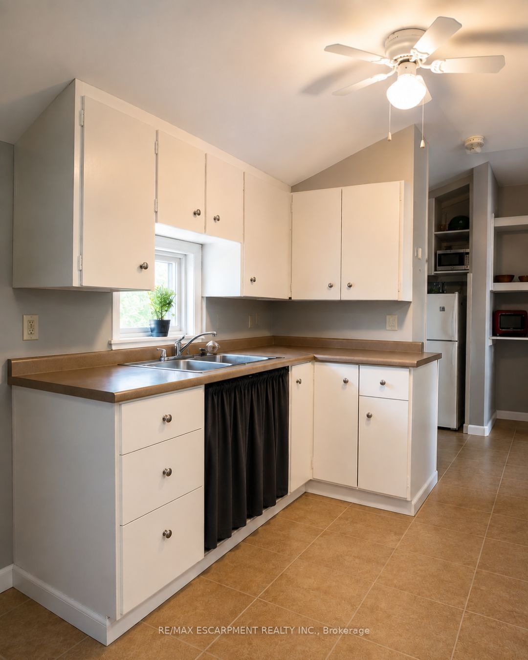 148 Pearl Street Property Photo 9