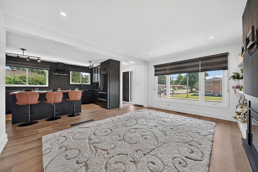 26 Parklands Drive Property Photo 6