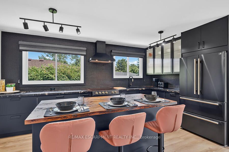 26 Parklands Drive Property Photo 9