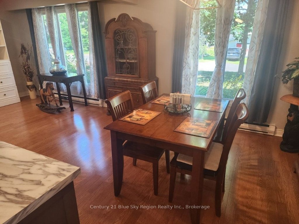 14 Birch Street Property Photo 12