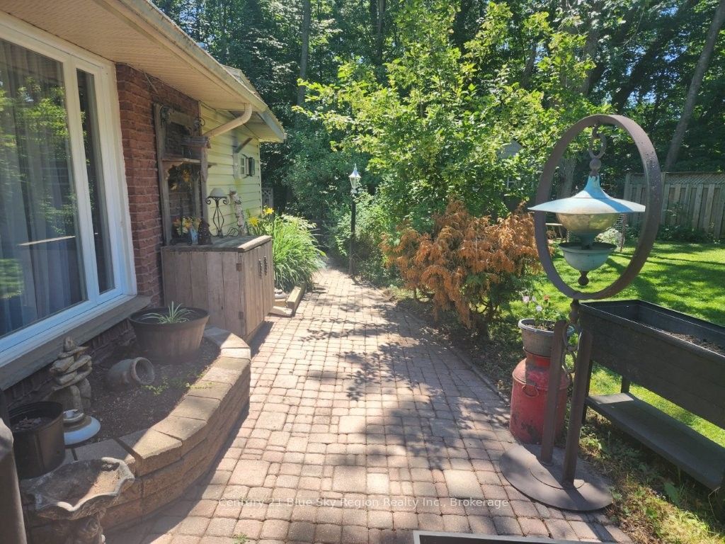 14 Birch Street Property Photo 28