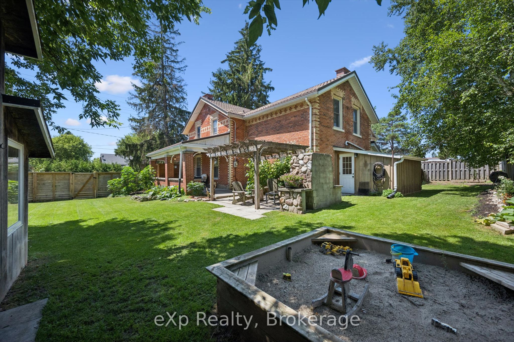 650 St David St Property Photo 41