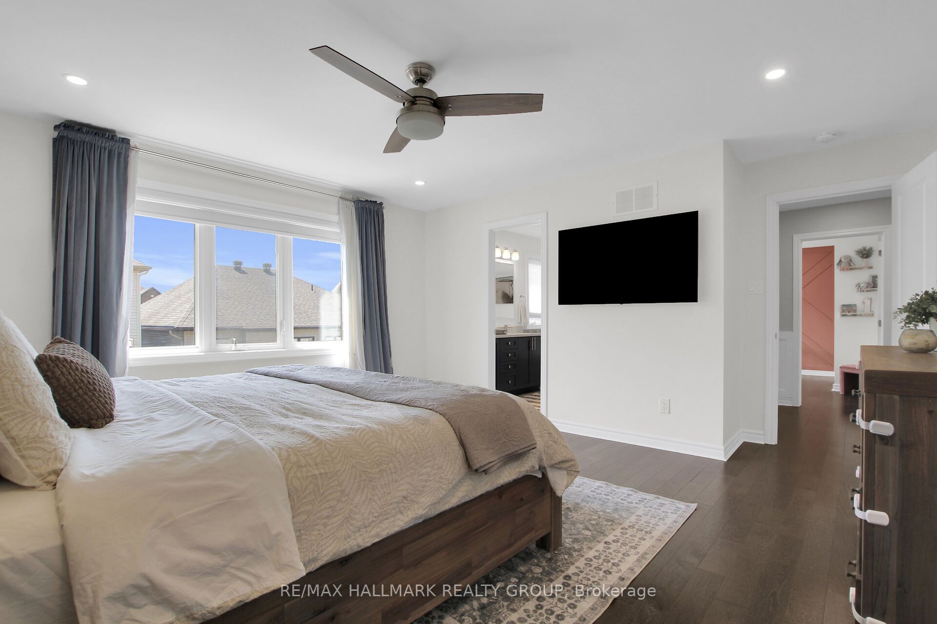 636 Eagle Crest Heights Property Photo 24