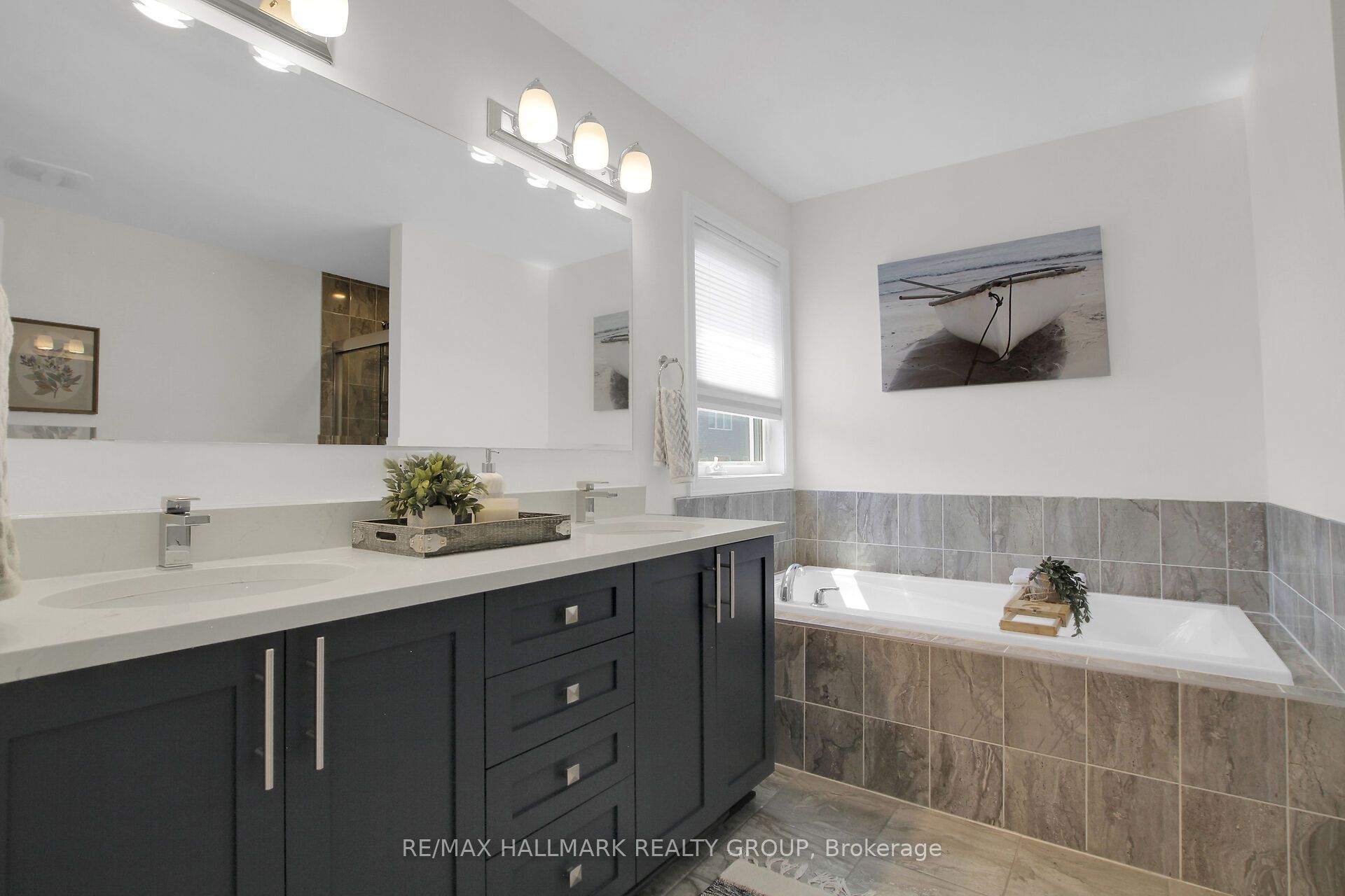 636 Eagle Crest Heights Property Photo 25